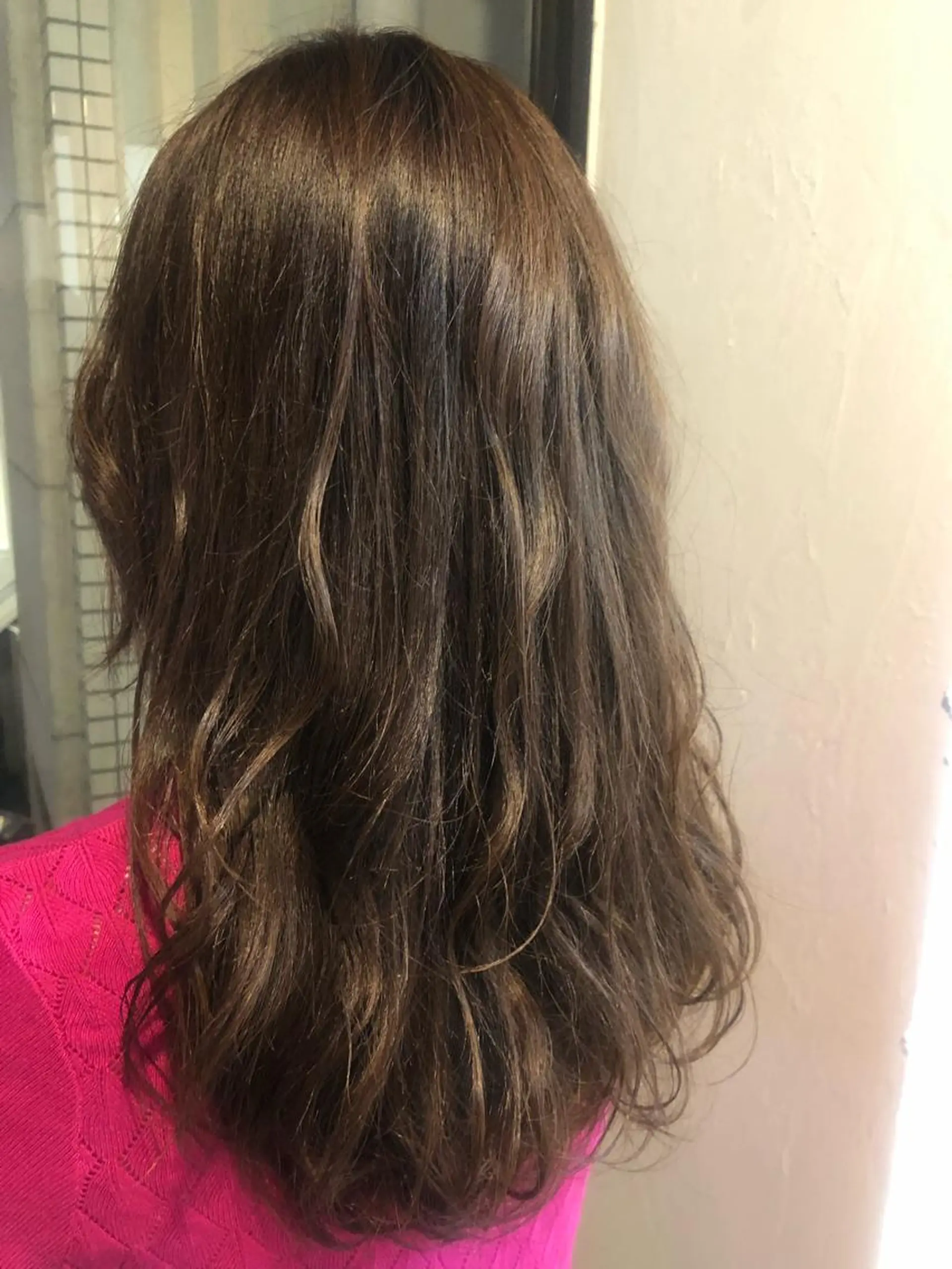 セミロング カラー 髪質改善&ブリーチ 伊勢 祐一郎のヘアスタイル