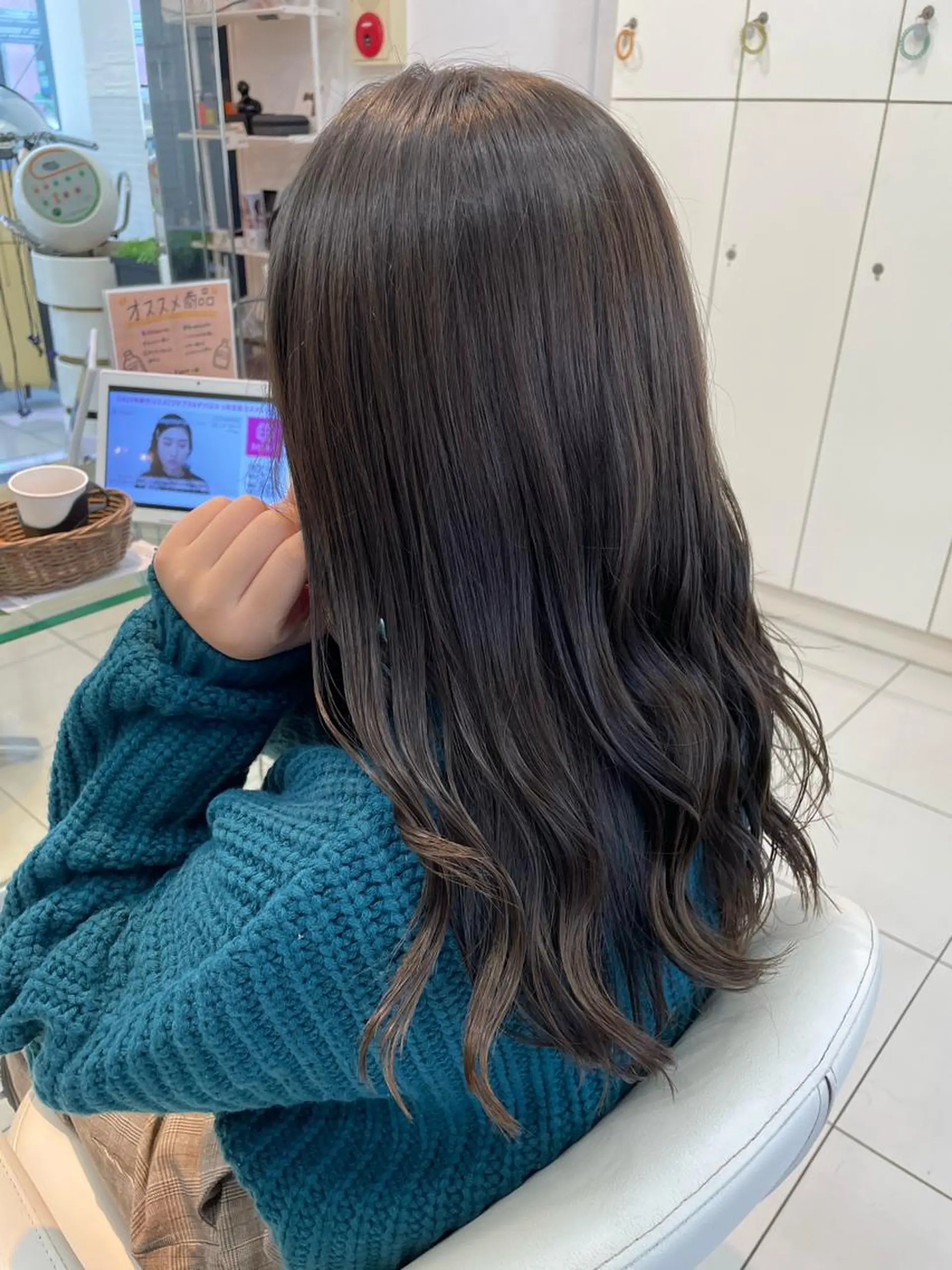 ロング カラー ブラウンカラー 透明感カラー オレンジ 美容学生必見❣️お得 クーポン有り💓池辺のヘアスタイル