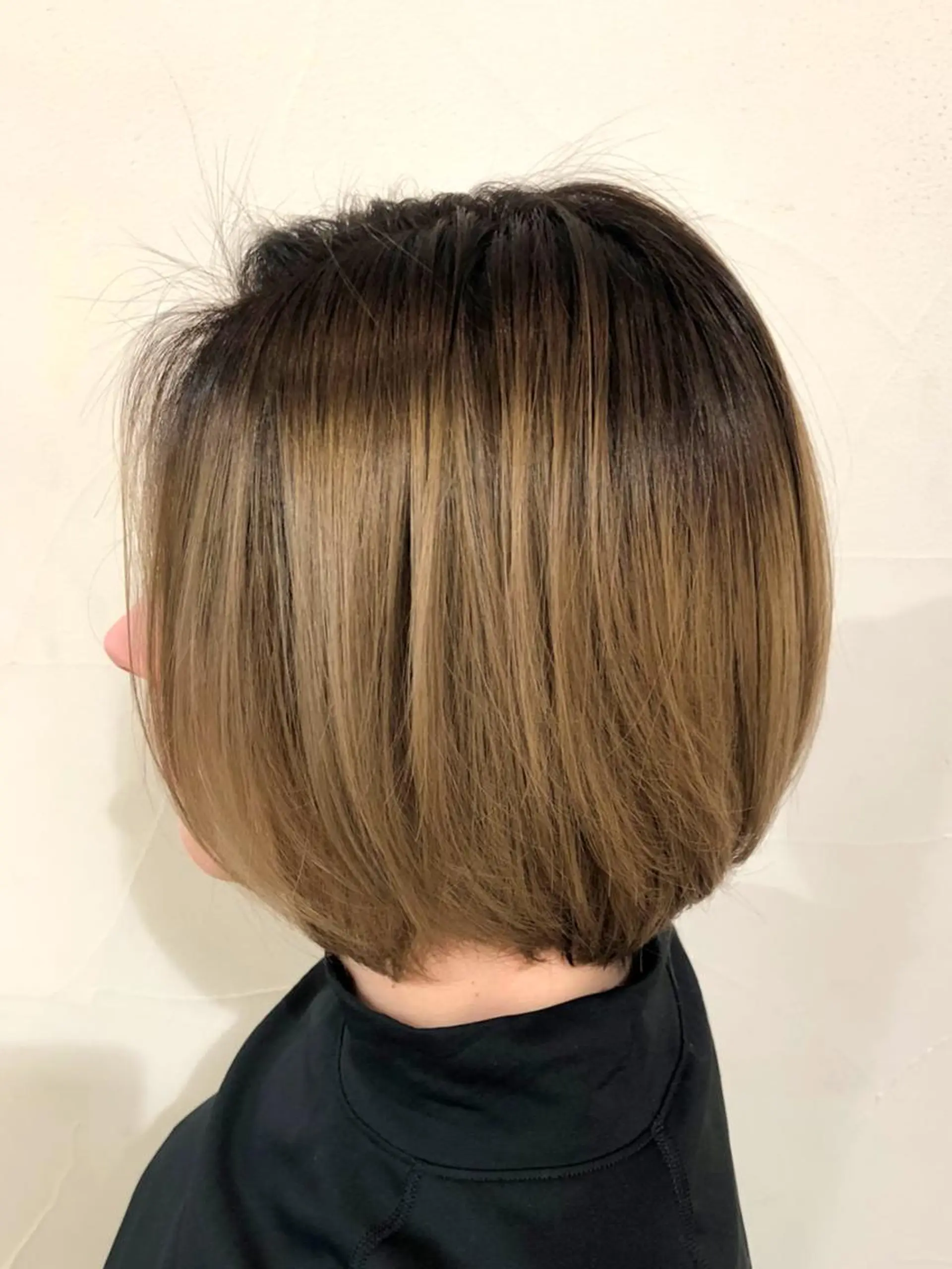 カラー 下池 紗加のヘアスタイル