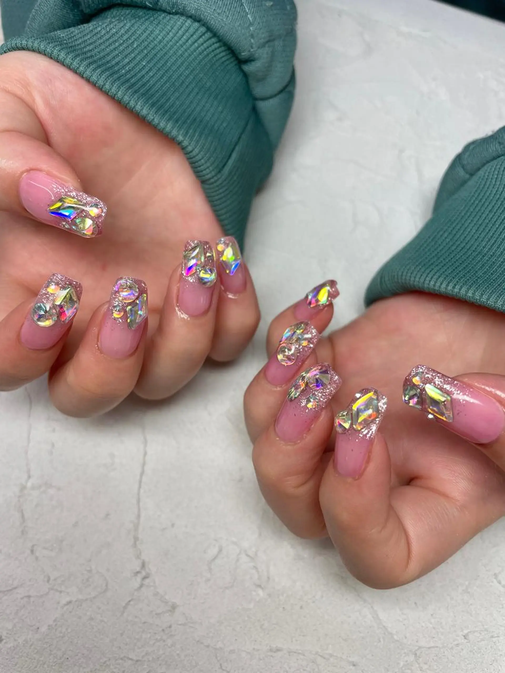 ネイル キラキラネイル 韓国ネイル ラメ(グリッター) ラメグラデーション ピンク Nail salon Euphoria所属・Nail salon Euphoriaのネイルデザイン