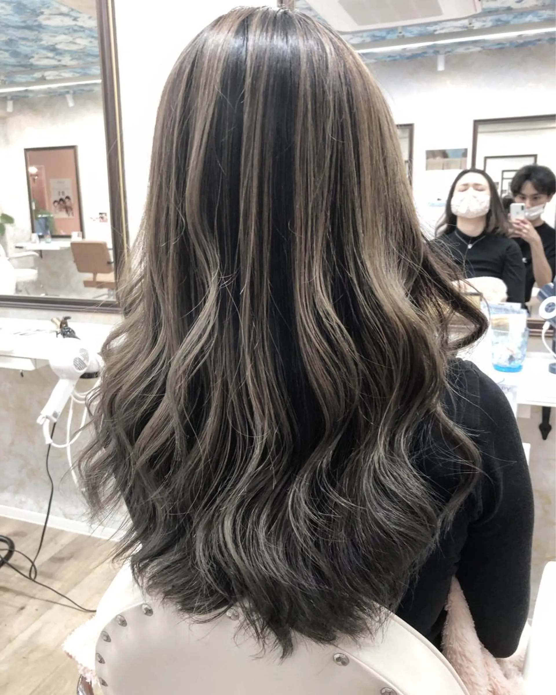 ロング REVE所属・TAKU 美容師のヘアスタイル