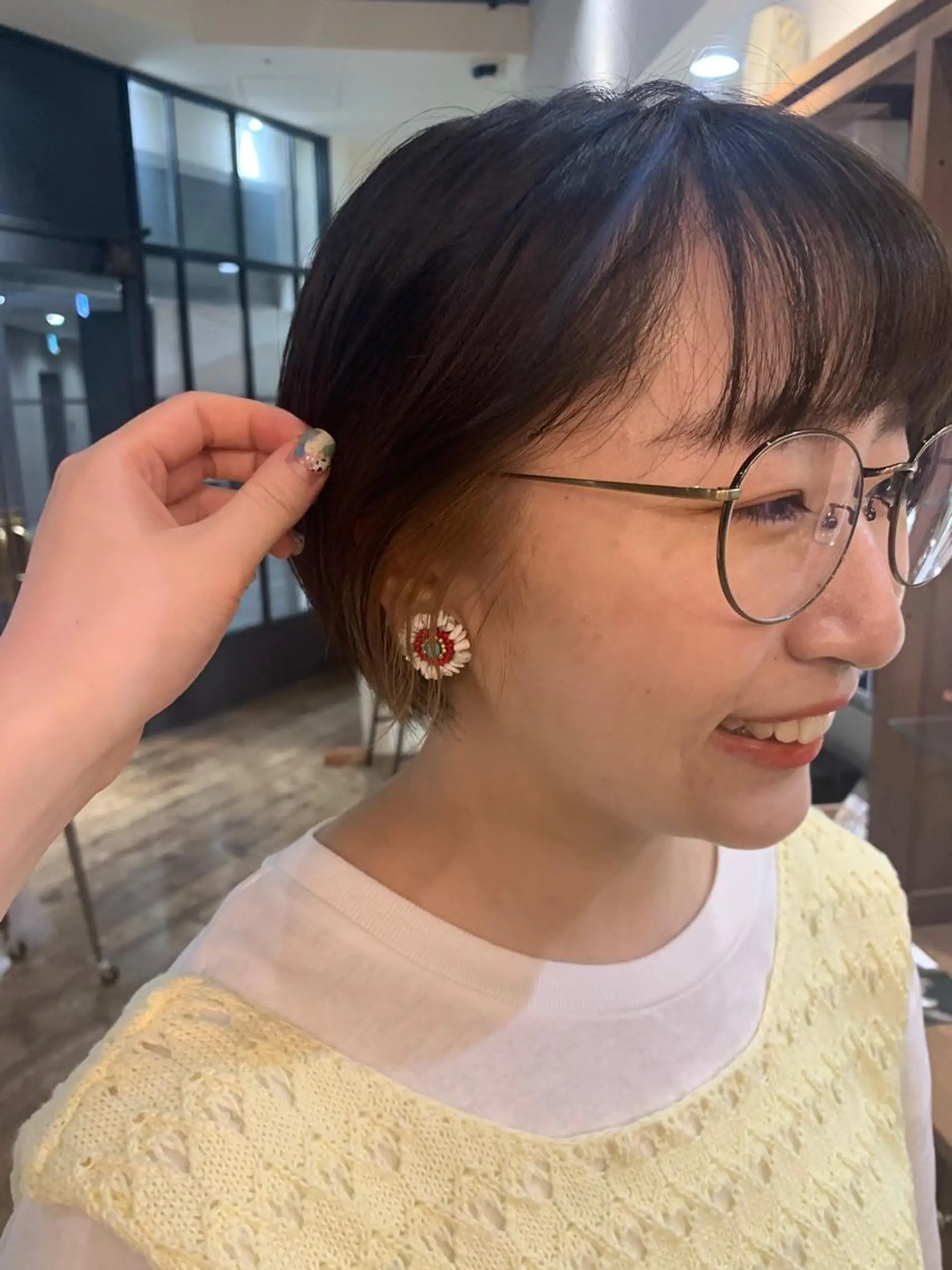 ショート カラー 似合わせ/レイヤー/ ボブ/西島 絢香のヘアスタイル