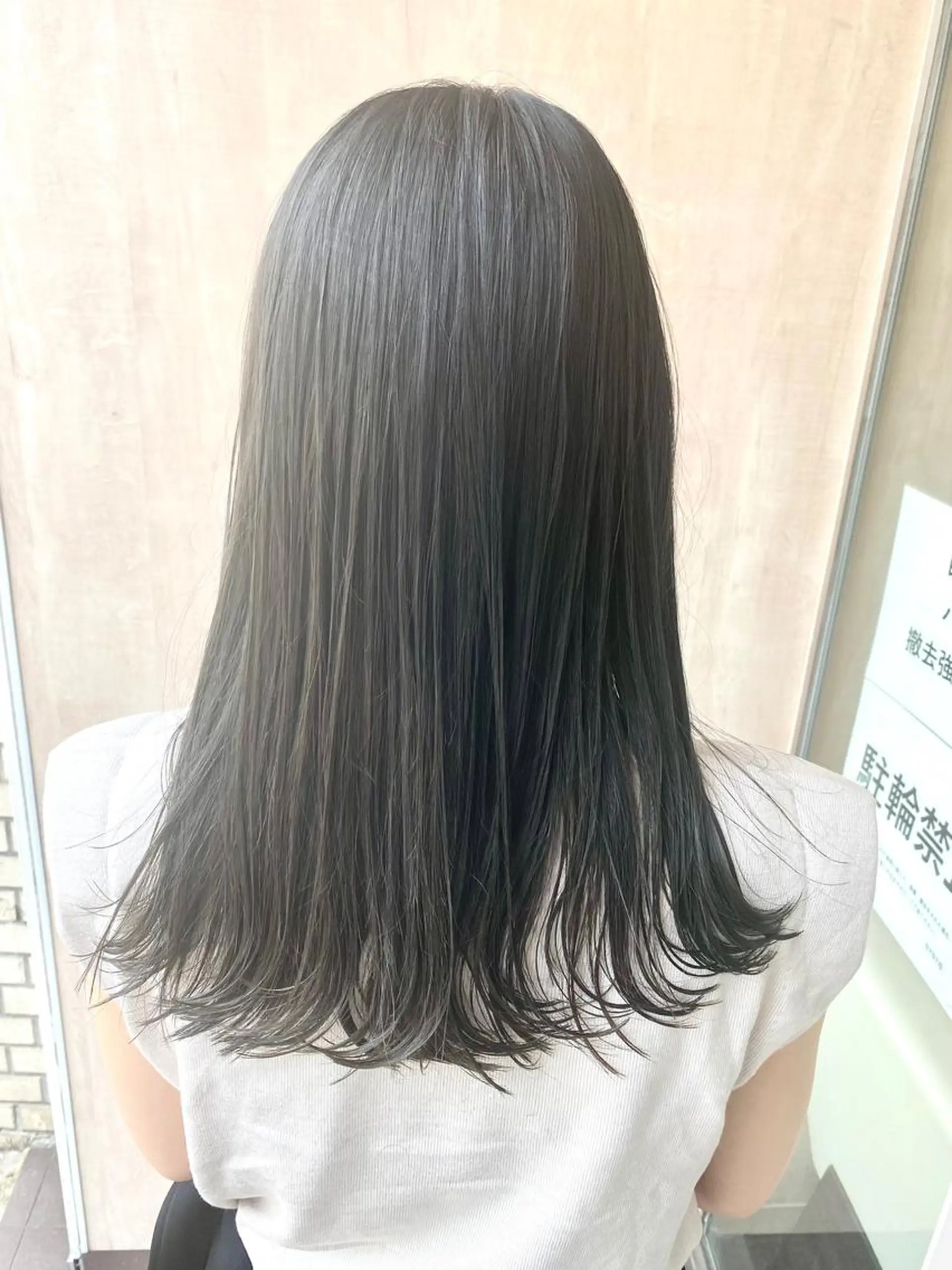ミディアム カラー 黒髪 ブルーカラー ブルーブラック イルミナカラー ヘアカラー トリートメント 塩谷黎✨ブリーチカラ ーメンズパーマ✨のヘアスタイル