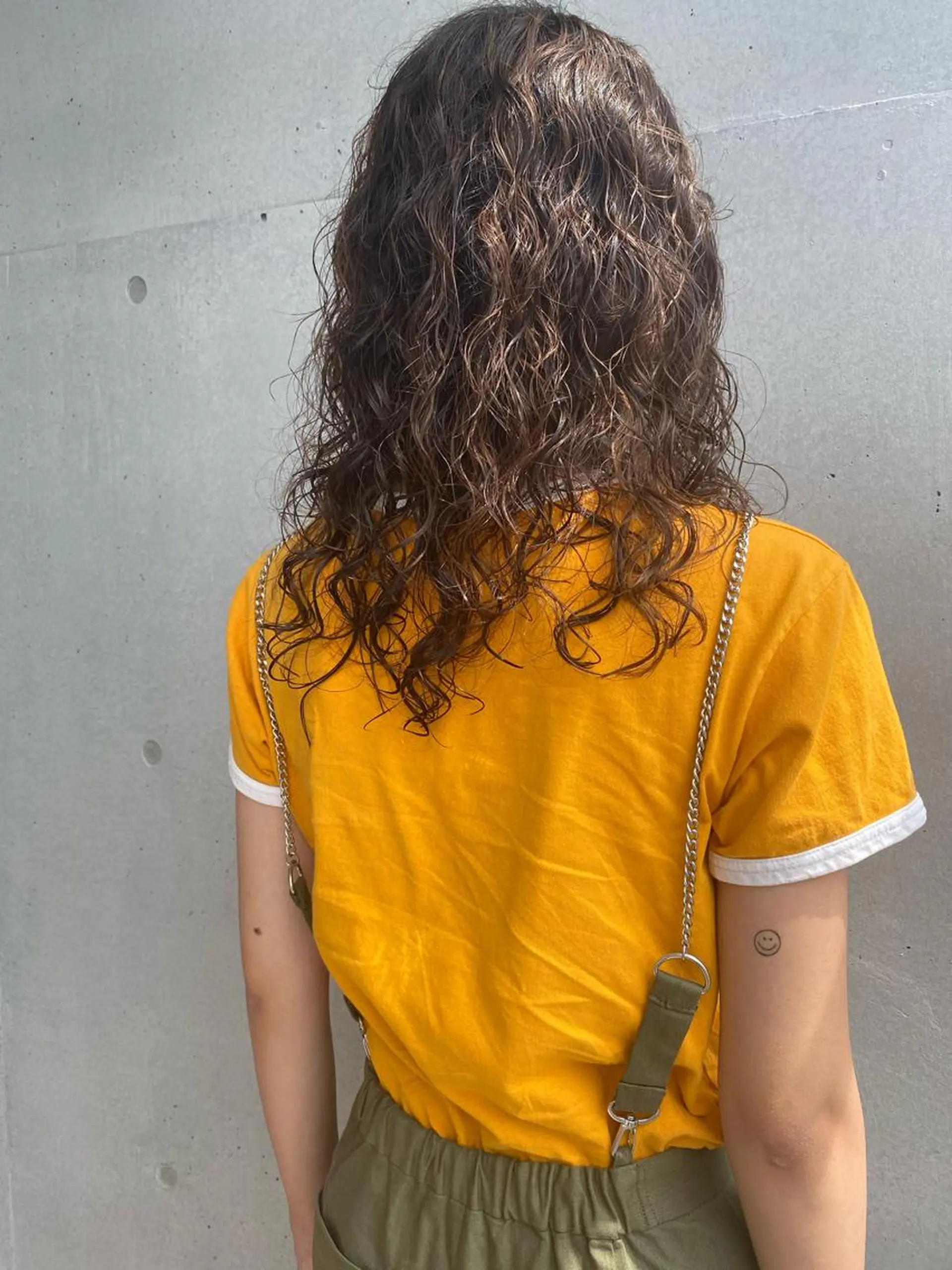 セミロング カット パーマ ma naのヘアスタイル