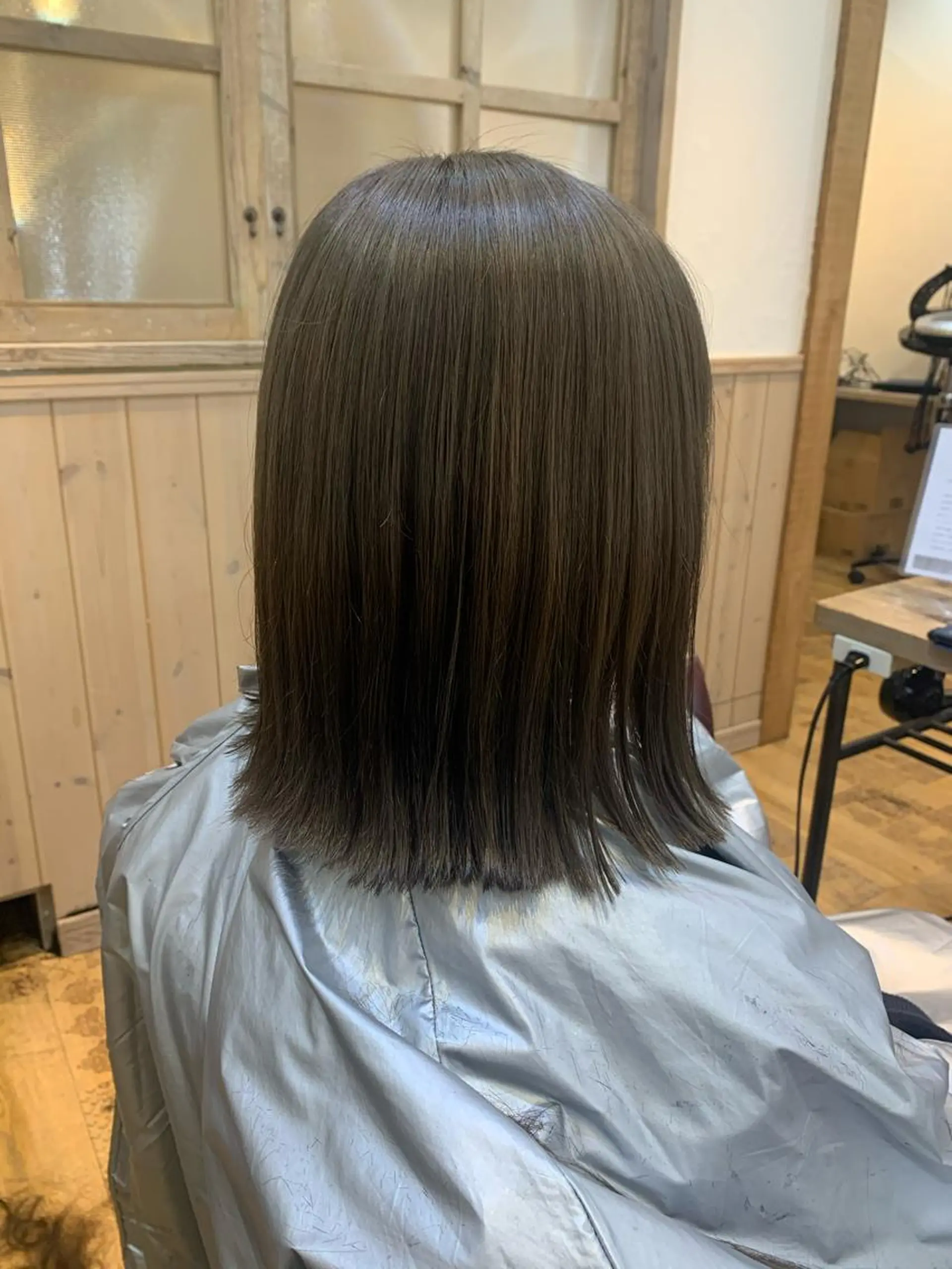 カラー ベージュカラー ブリーチ ブロンド ブロンドベージュ ブリーチなしカラー TELAHAIR 副代表　三上真弥のヘアスタイル