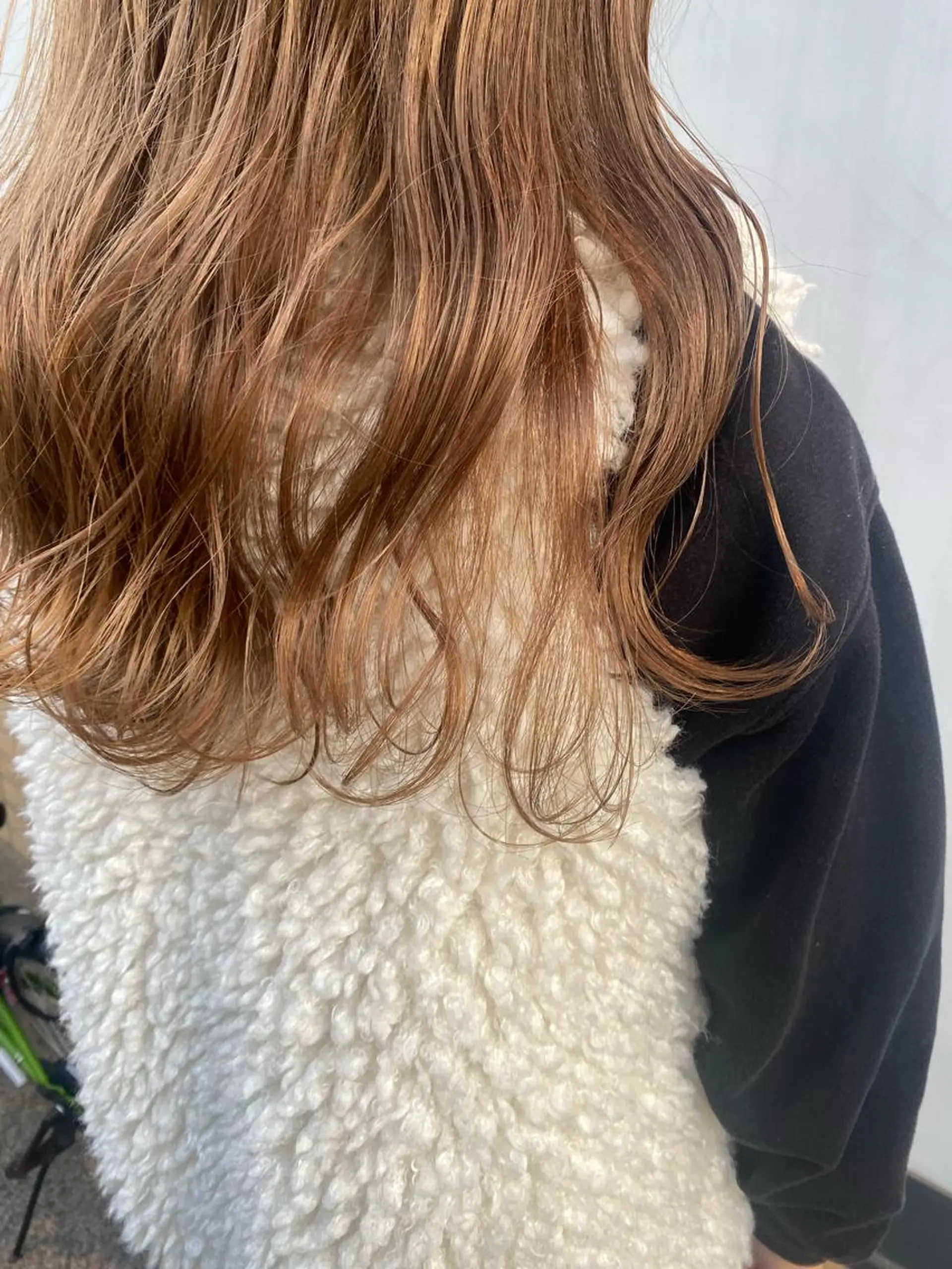 セミロング 小林 朋花のヘアスタイル