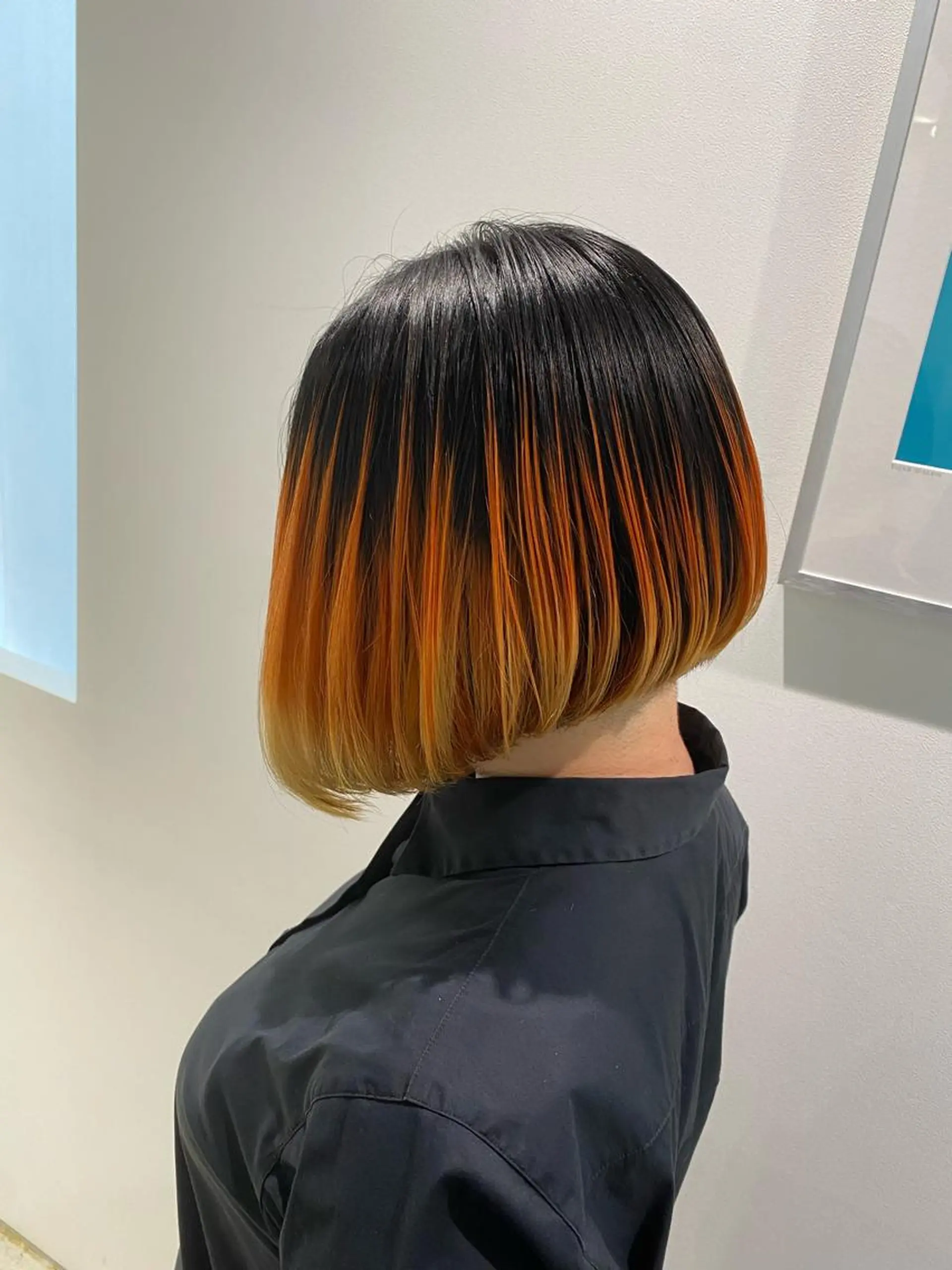ショート カラー グラデーションカラー オレンジ イエローカラー MUK ムクのヘアスタイル