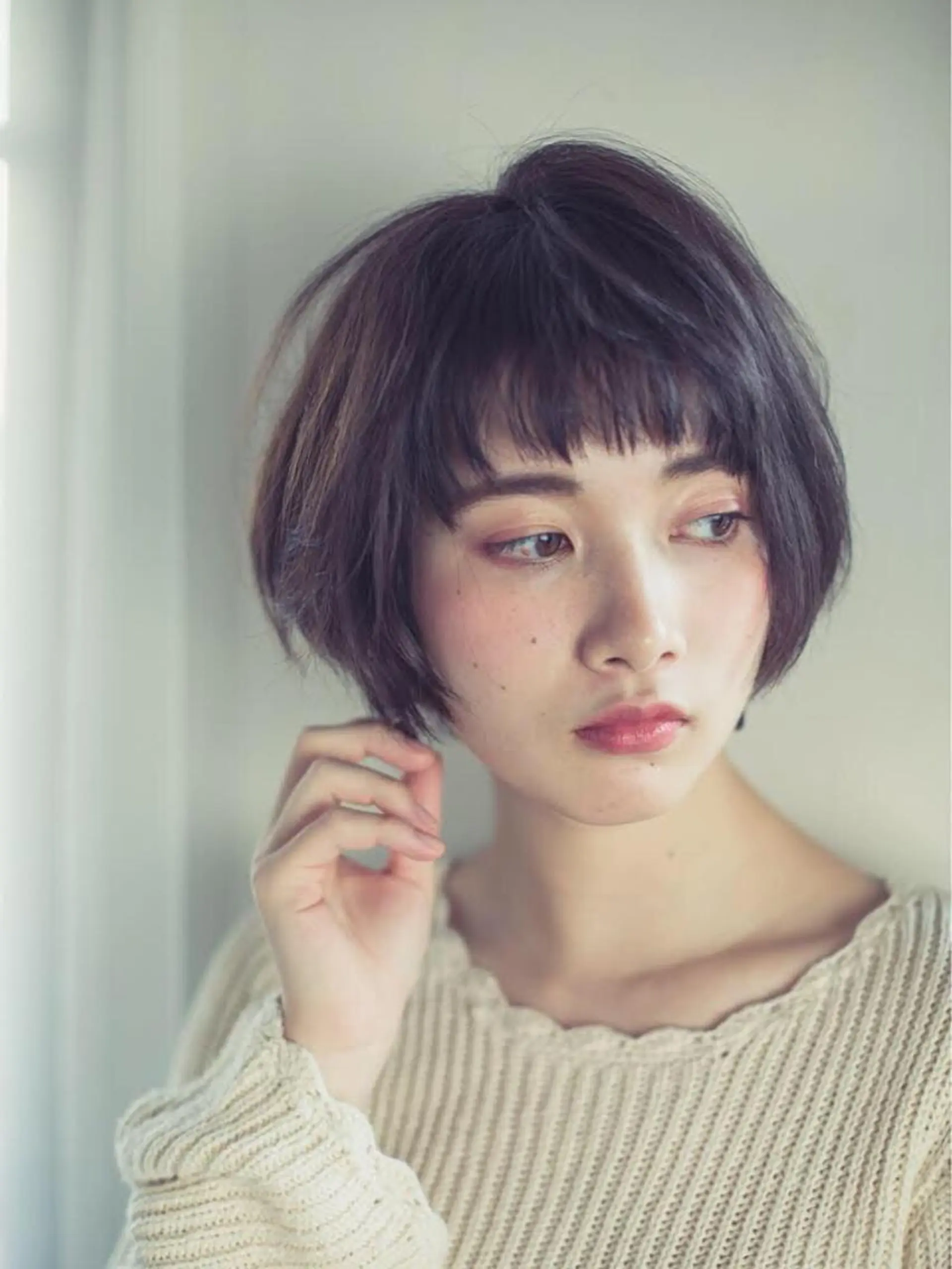ショート カラー パーマ 透明感カラー グレージュ ハイライトカラー デザインカット ハイライト 舘野 太嘉宏のヘアスタイル