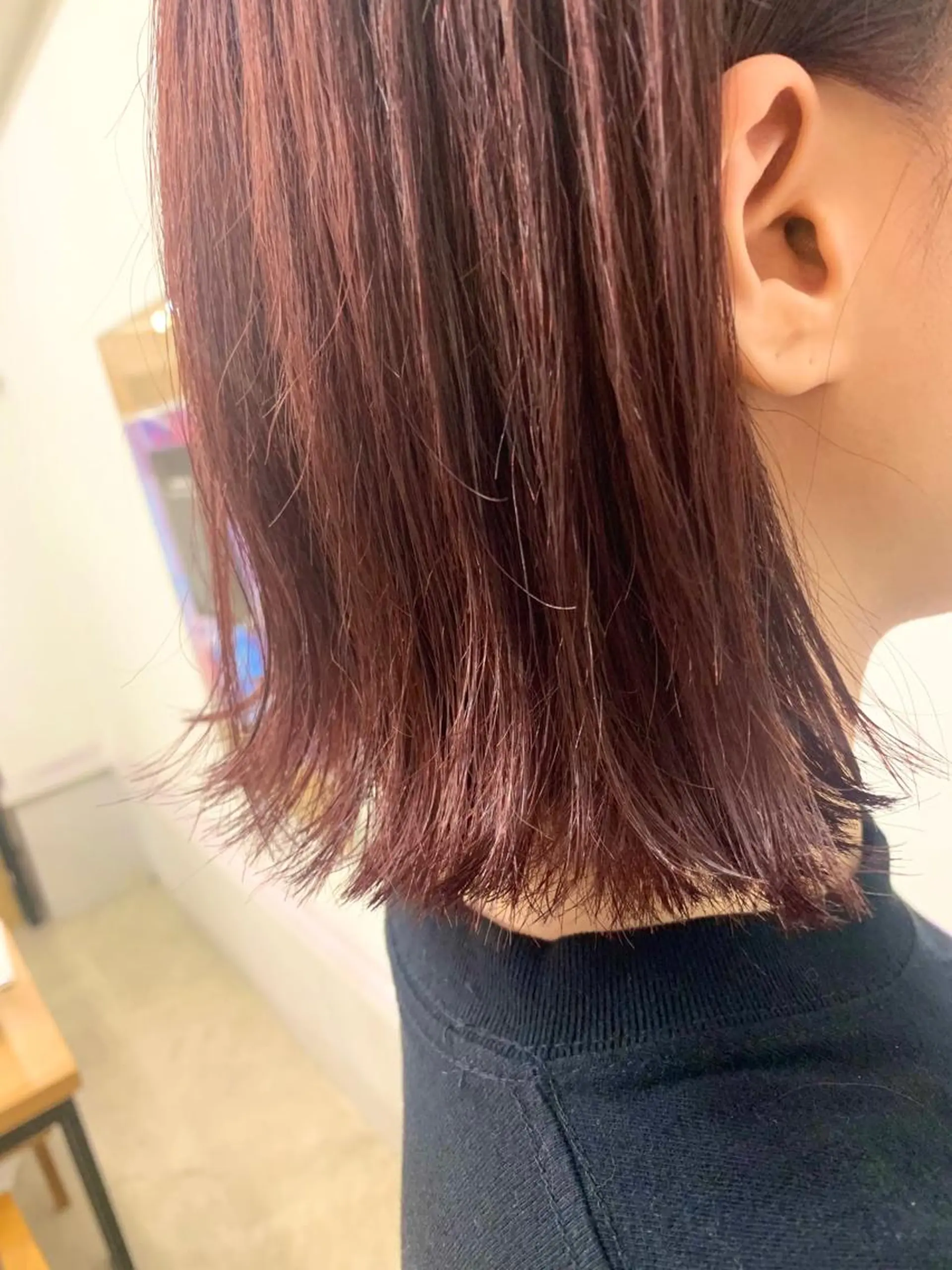 ミディアム カラー レッドカラー ボブ ヘアカラー トリートメント chama レイヤーカットのヘアスタイル