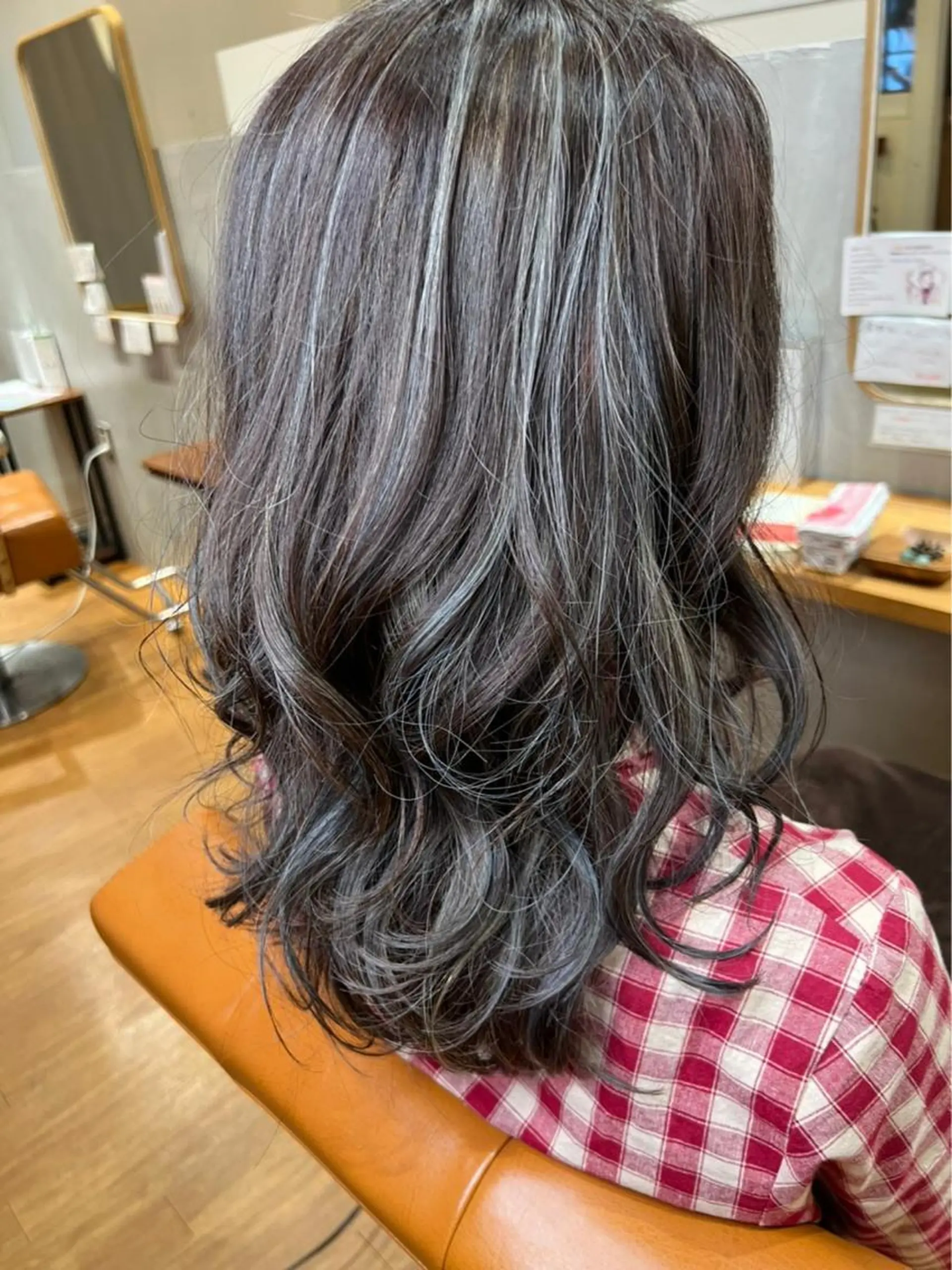 ロング カット ヘアカラー chillout🌱 武田安未のヘアスタイル