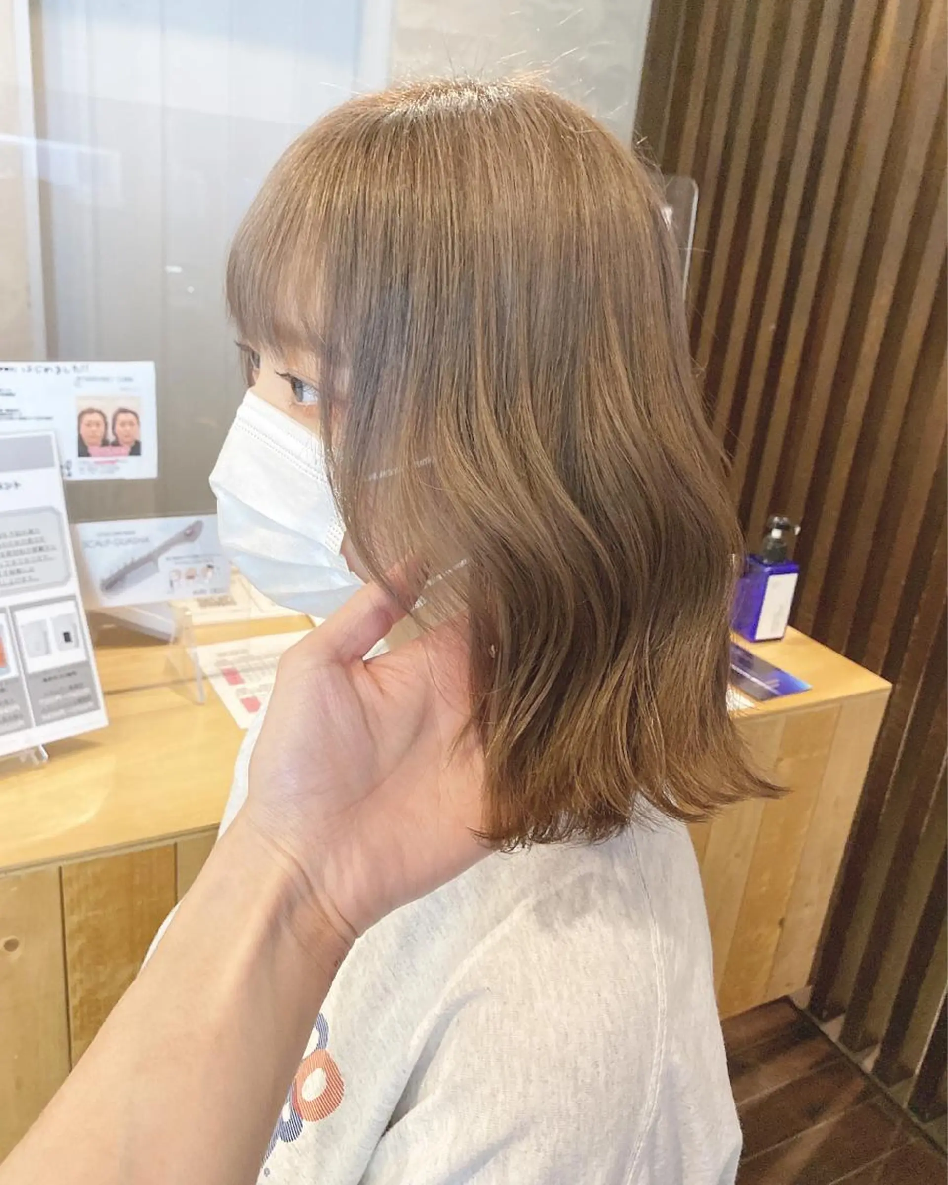 ミディアム カラー ベージュカラー ミルクティーベージュ ヘアカラー 具志 正太のヘアスタイル