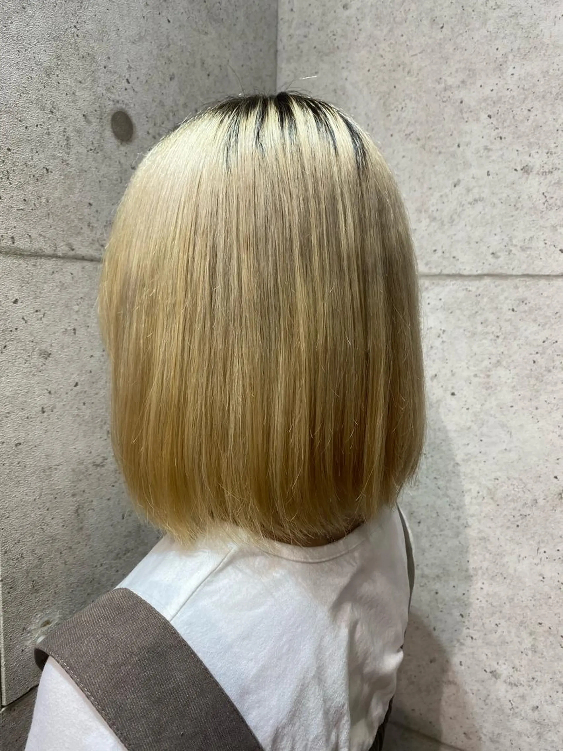 ショート 切りっぱなしボブ ボブ 外ハネヘア 縮毛矯正/パーマ/ ハイトーン/増田芳樹のヘアスタイル