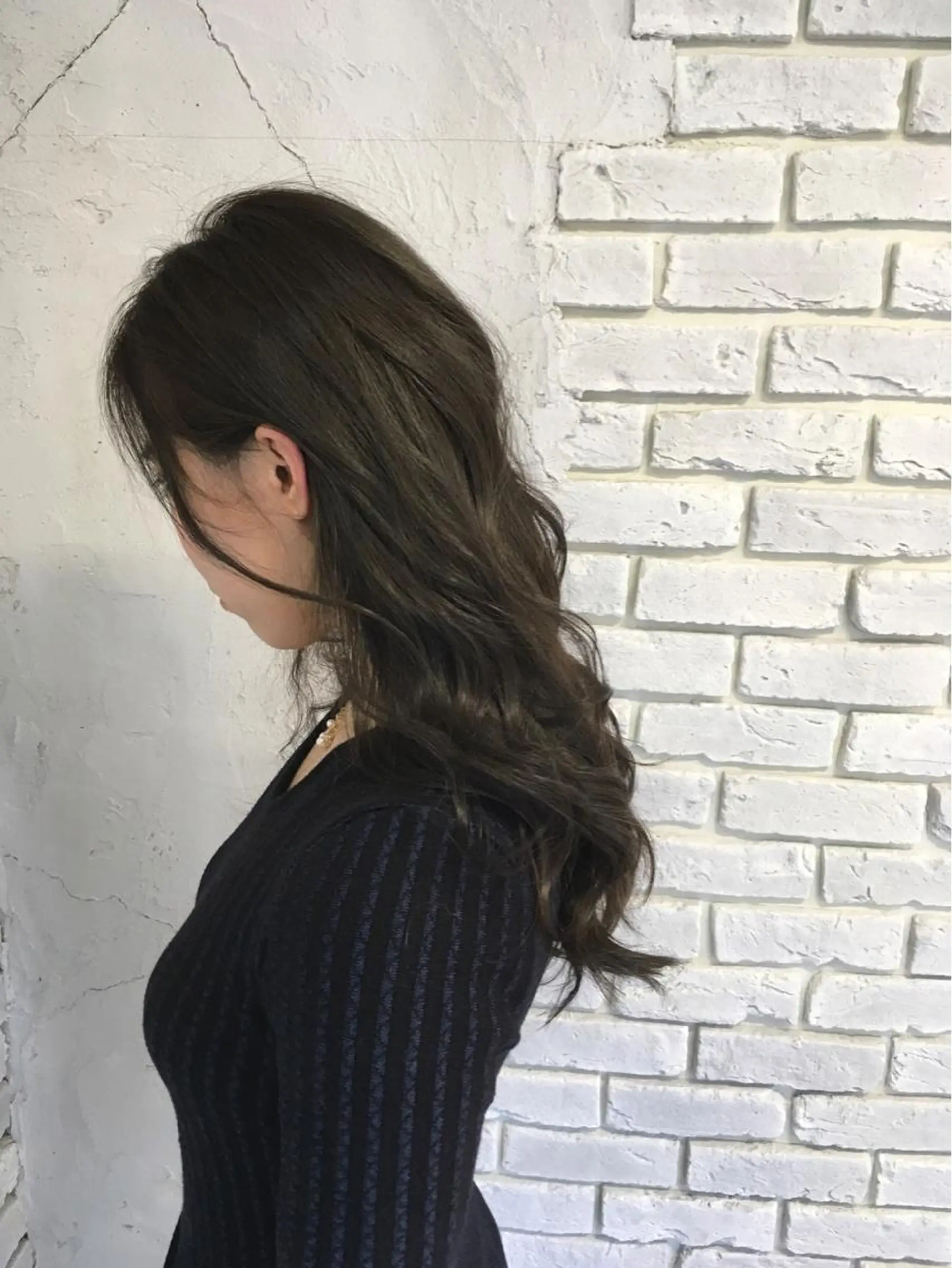 ロング カット ヘアカラー 江幡 渉のヘアスタイル