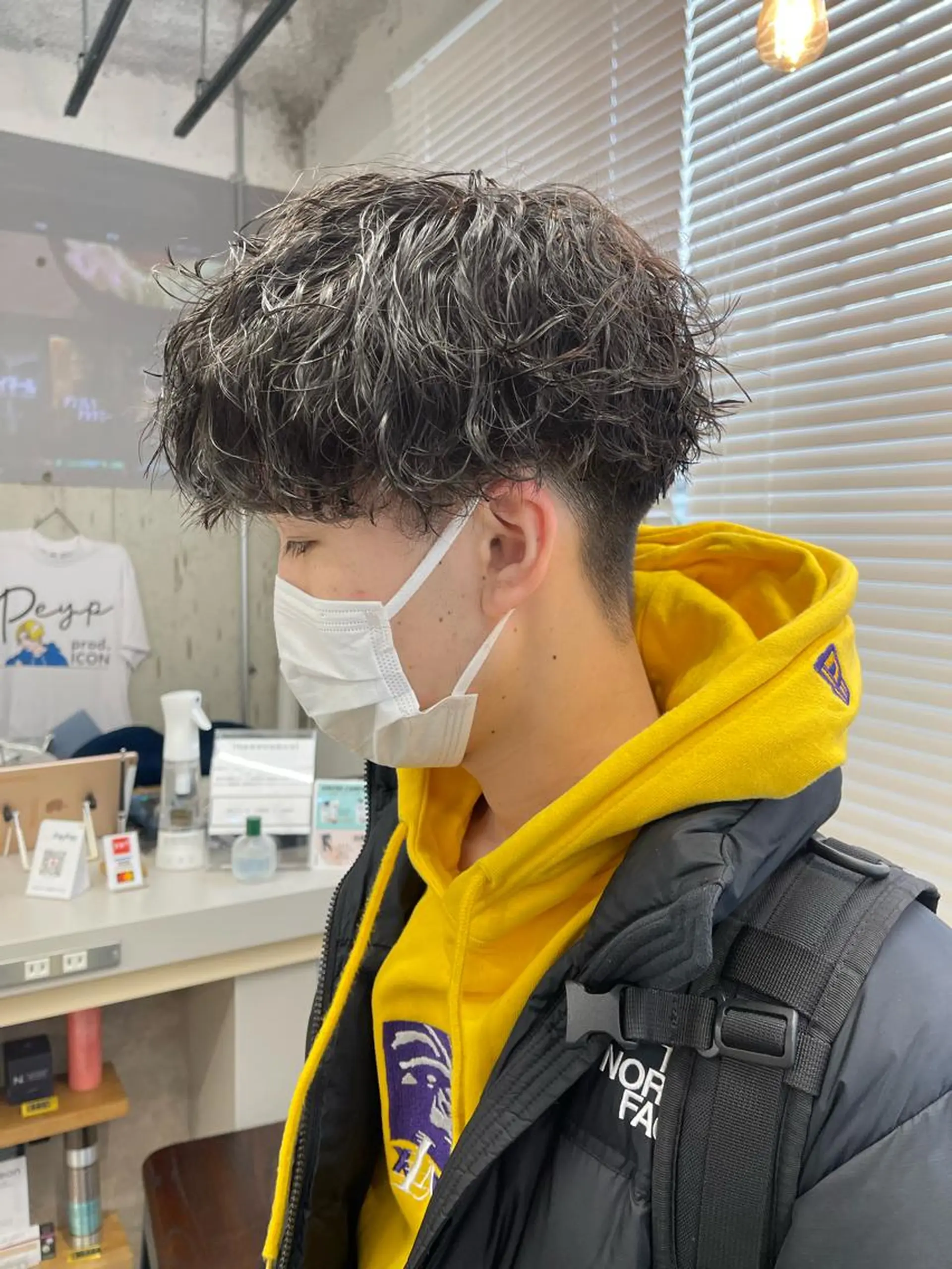 ショート パーマ メンズ メンズパーマ ツイストスパイラルパーマ スパイラルパーマ カット パーマ Peyp所属・早瀬 裕之のヘアスタイル