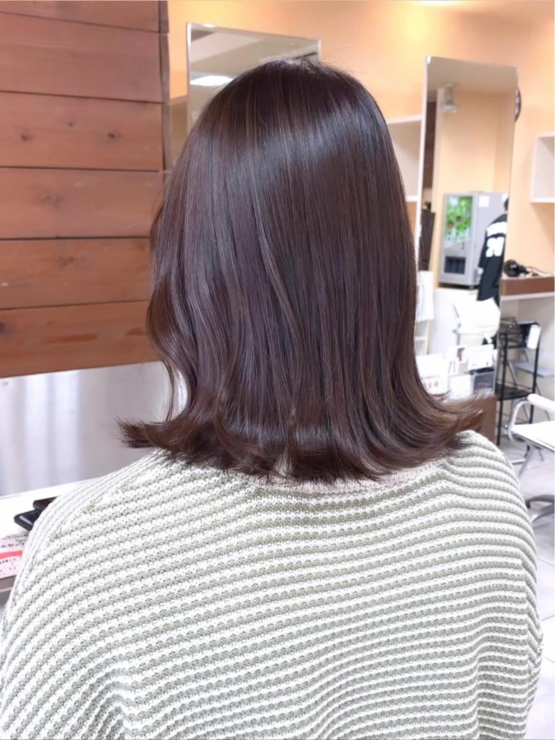 ミディアム ボブ 外ハネヘア 🫧艶髪カラー🫧 森本くるみのヘアスタイル