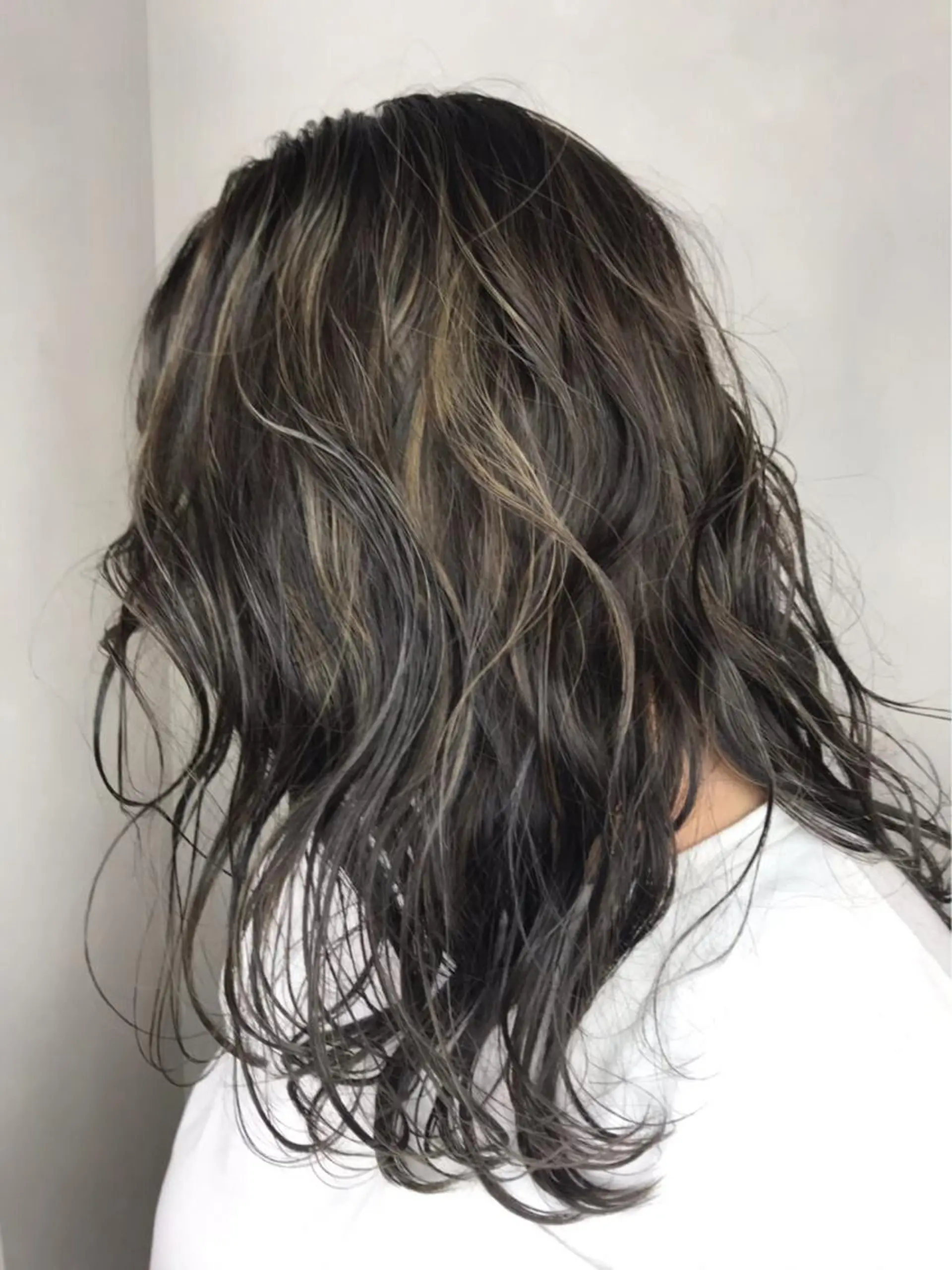 ロング カラー ヘアカラー L’atelier BROCANTE (ラトリエ ブロカント)所属・BROCANTE立川 karasawa.nのヘアスタイル