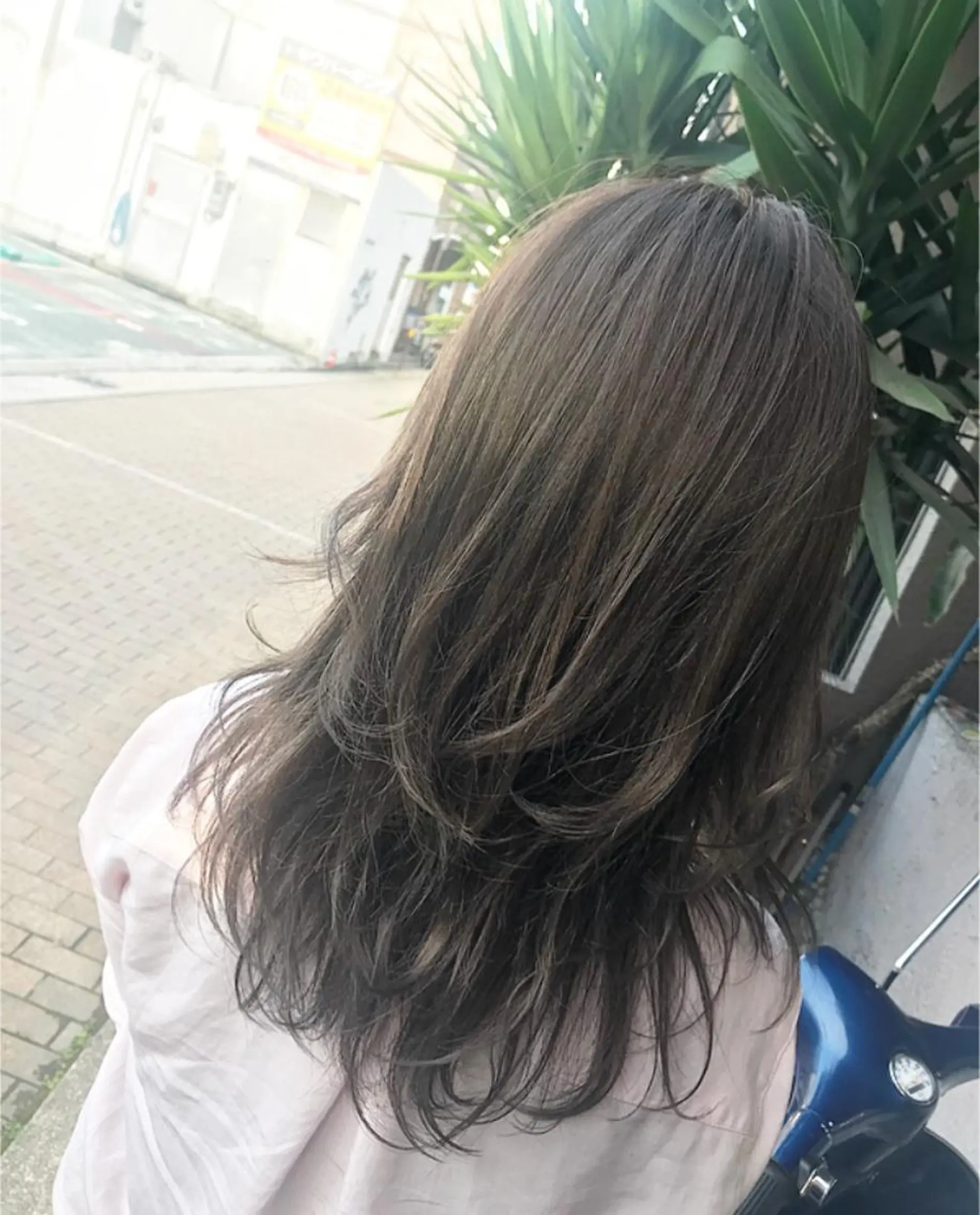セミロング レイヤーカット 玉木 育実のヘアスタイル