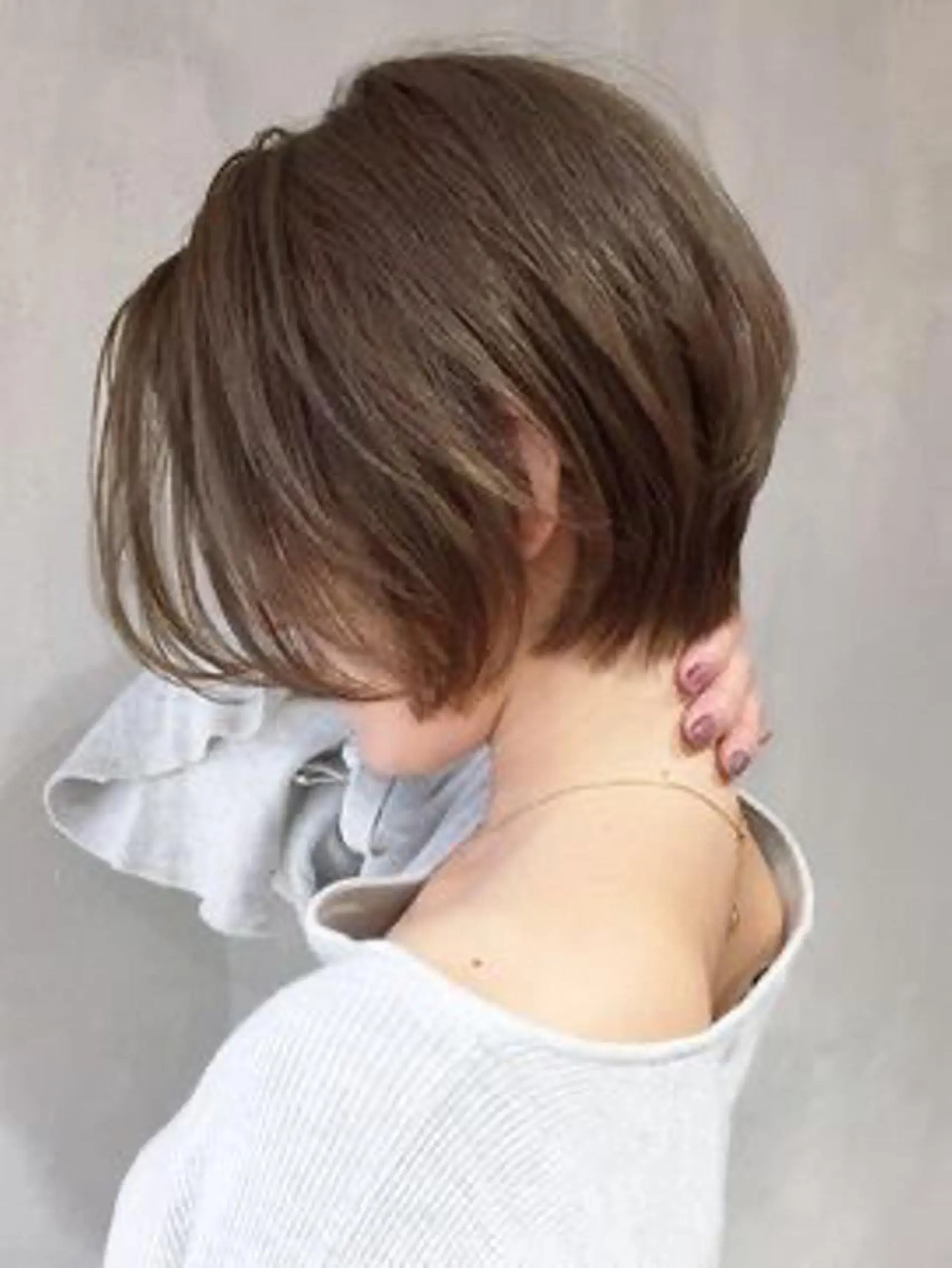 ショート カラー カット Helm所属・久次米 智人のヘアスタイル