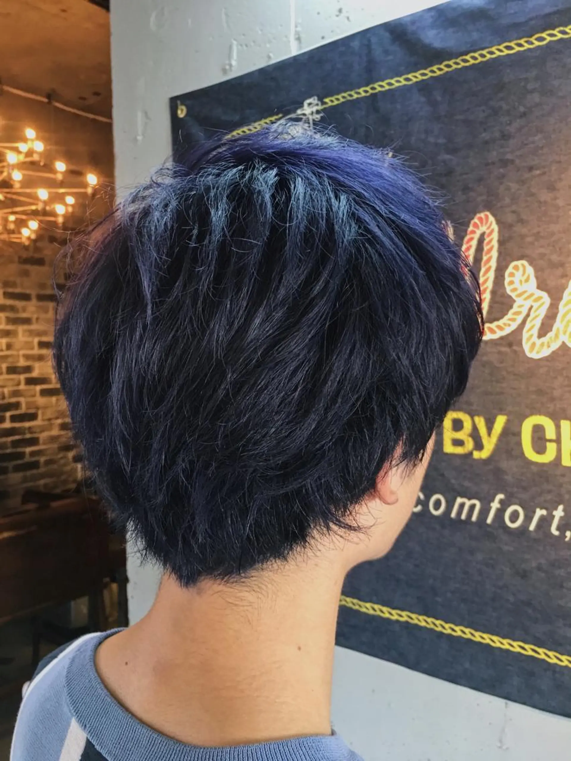 ショート カラー ブリーチ ネイビーカラー シルバー ヘアカラー トリートメント 代表 中島貴志のヘアスタイル