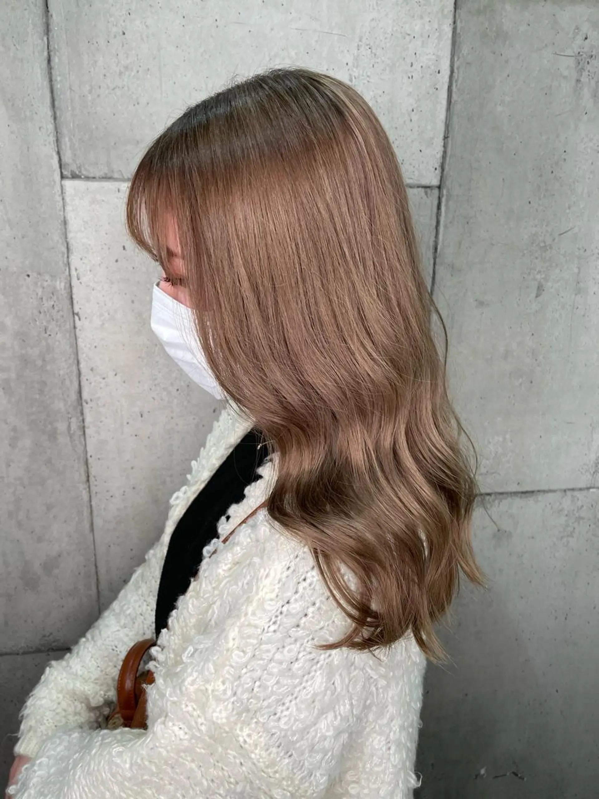 セミロング 大内 志穂のヘアスタイル