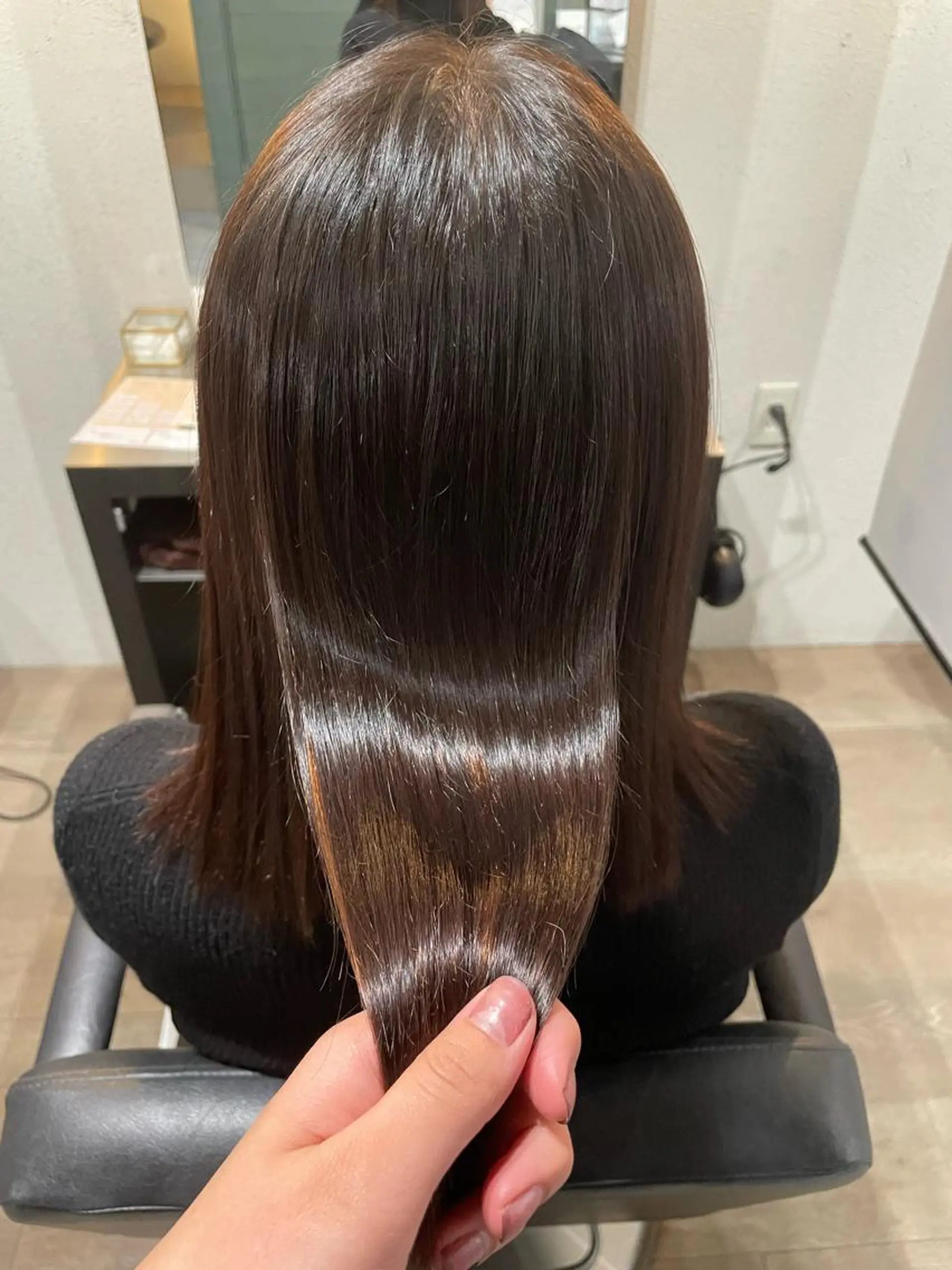 ミディアム カット ヘアカラー 石川 聖奈のヘアスタイル