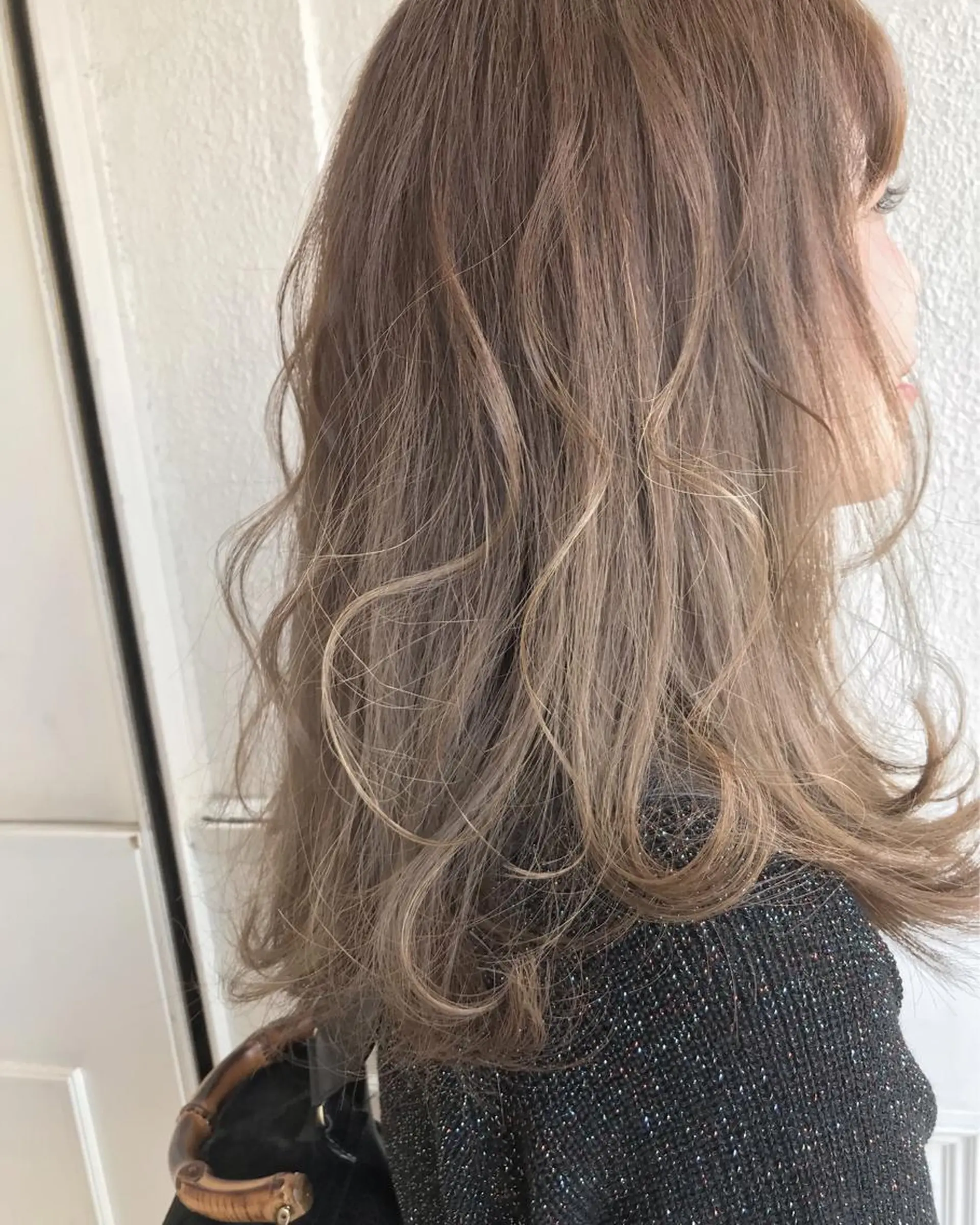 セミロング ハイライト Musiiik hairのヘアスタイル