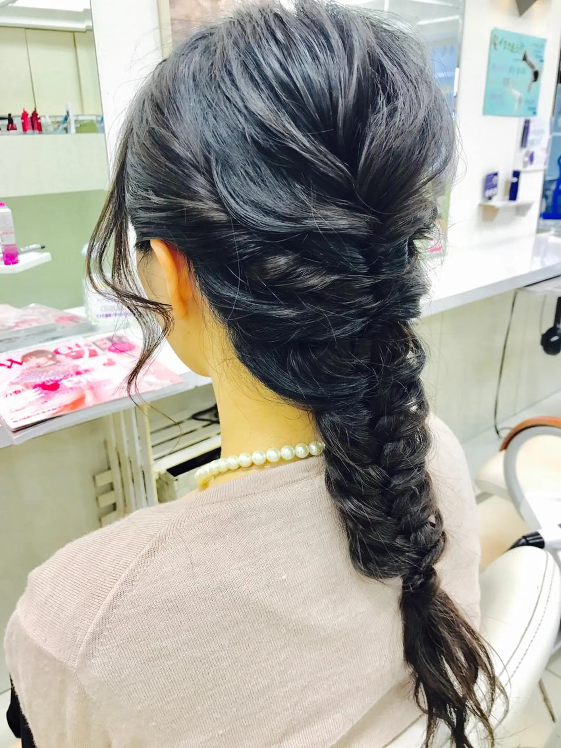 ロング ヘアアレンジ 艶髪ハイトーンカラー 💘kazueのヘアスタイル