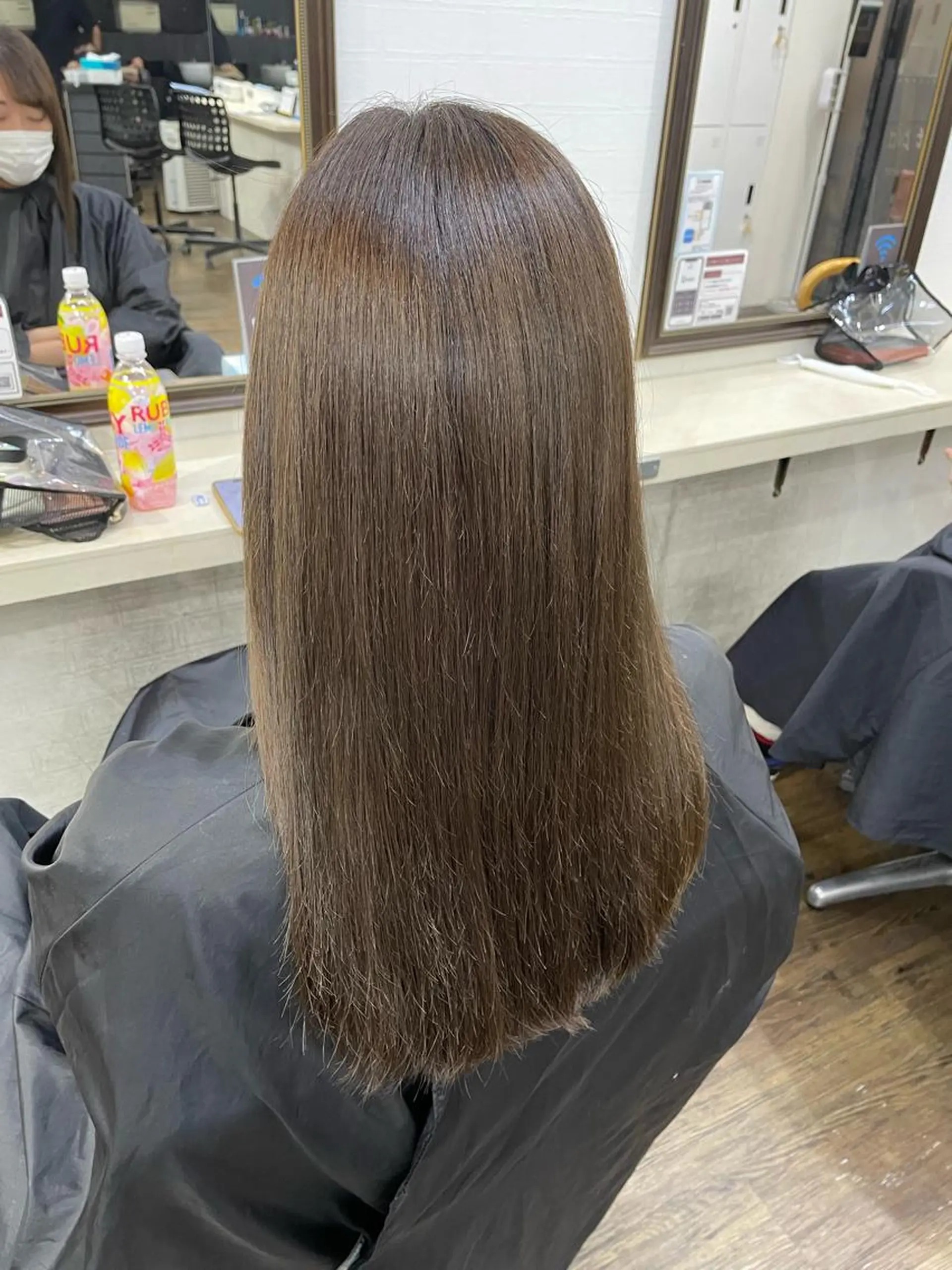 セミロング ヘアカラー トリートメント 田子🦋ハイトーン 🫐耳つぼジュエリーのヘアスタイル