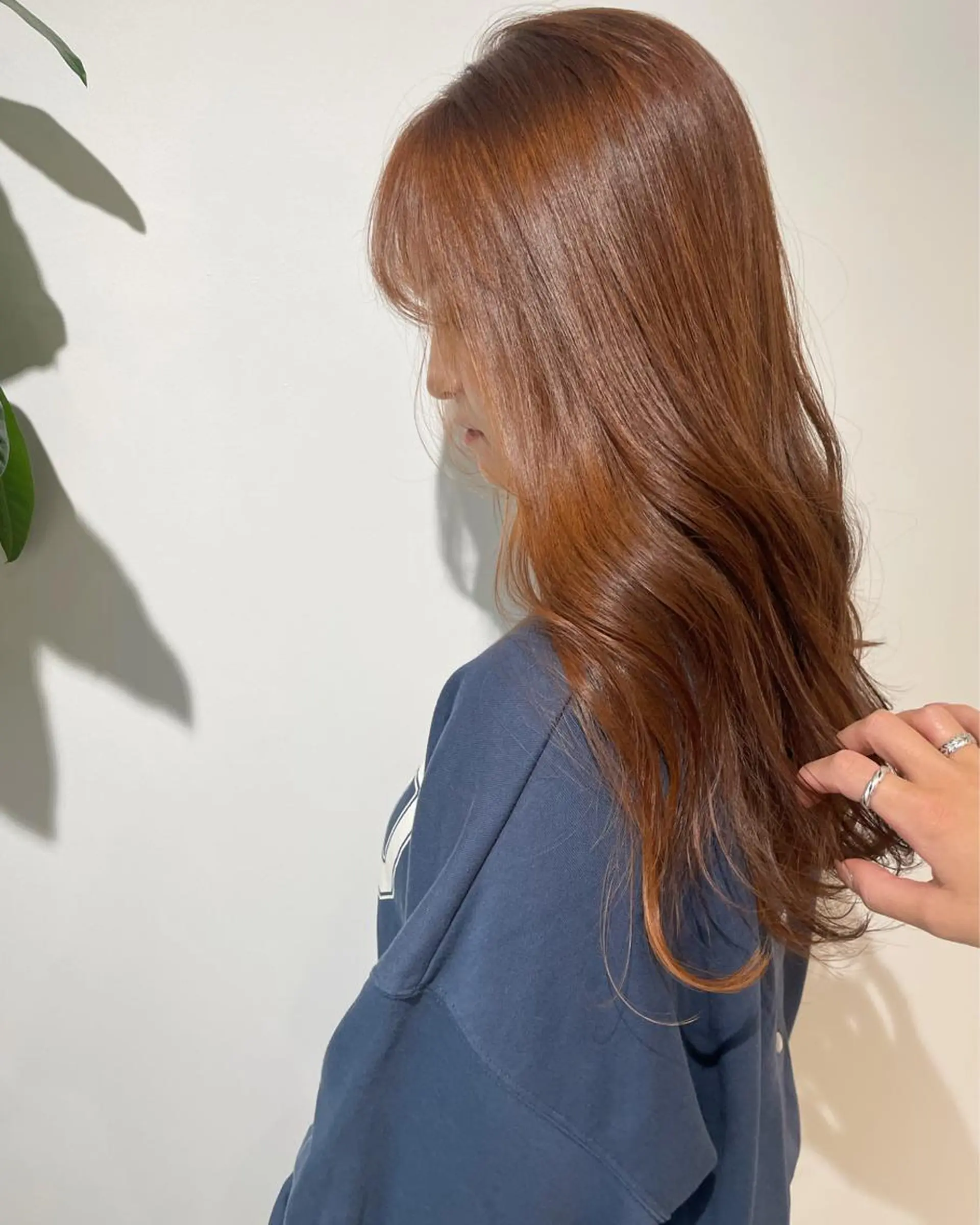 ロング オレンジブラウン カット ヘアカラー トリートメント LA.MIU★ Mayuのヘアスタイル