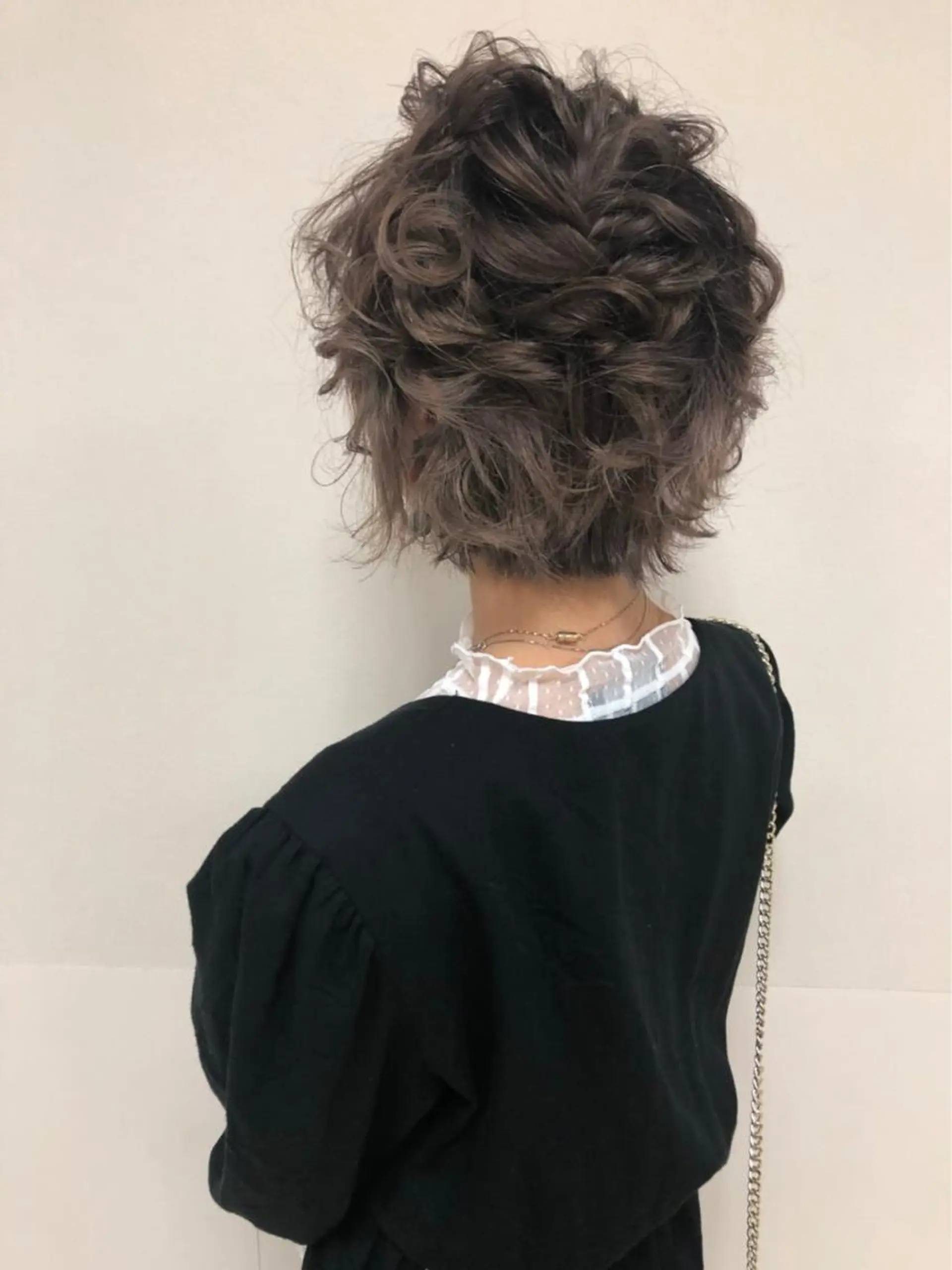 ヘアアレンジ デザインカラー🕊 石井萌のヘアスタイル