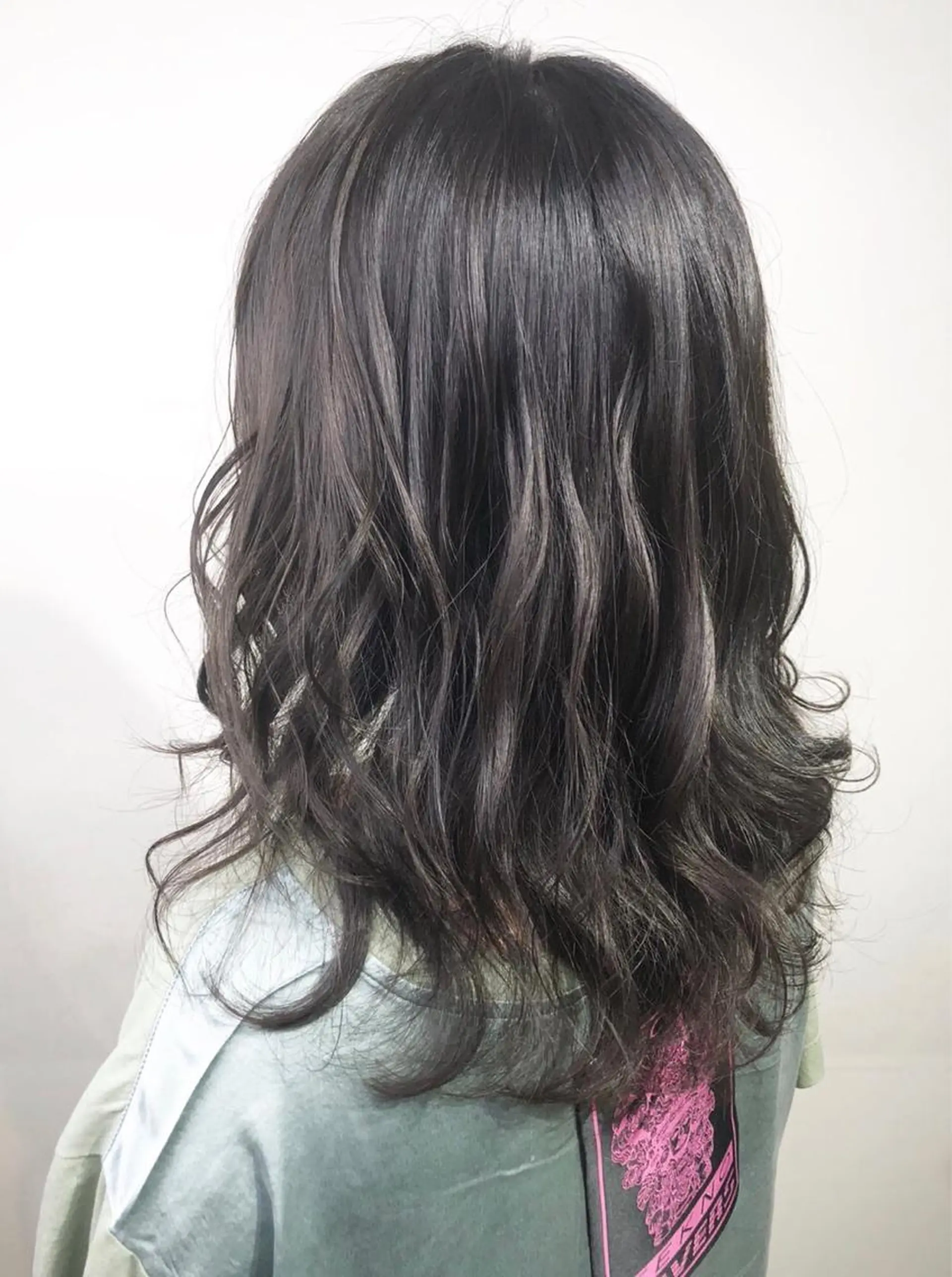 ミディアム カラー _WHITE+ 南海難波店のヘアスタイル