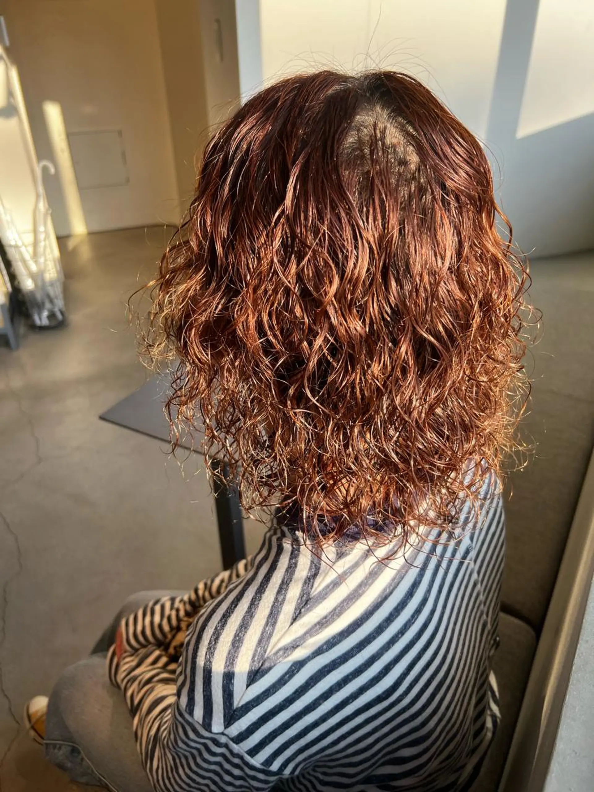 ミディアム パーマ ミディアムパーマ カット パーマ トリートメント 🌐👽フクイ キララ🌎💎のヘアスタイル