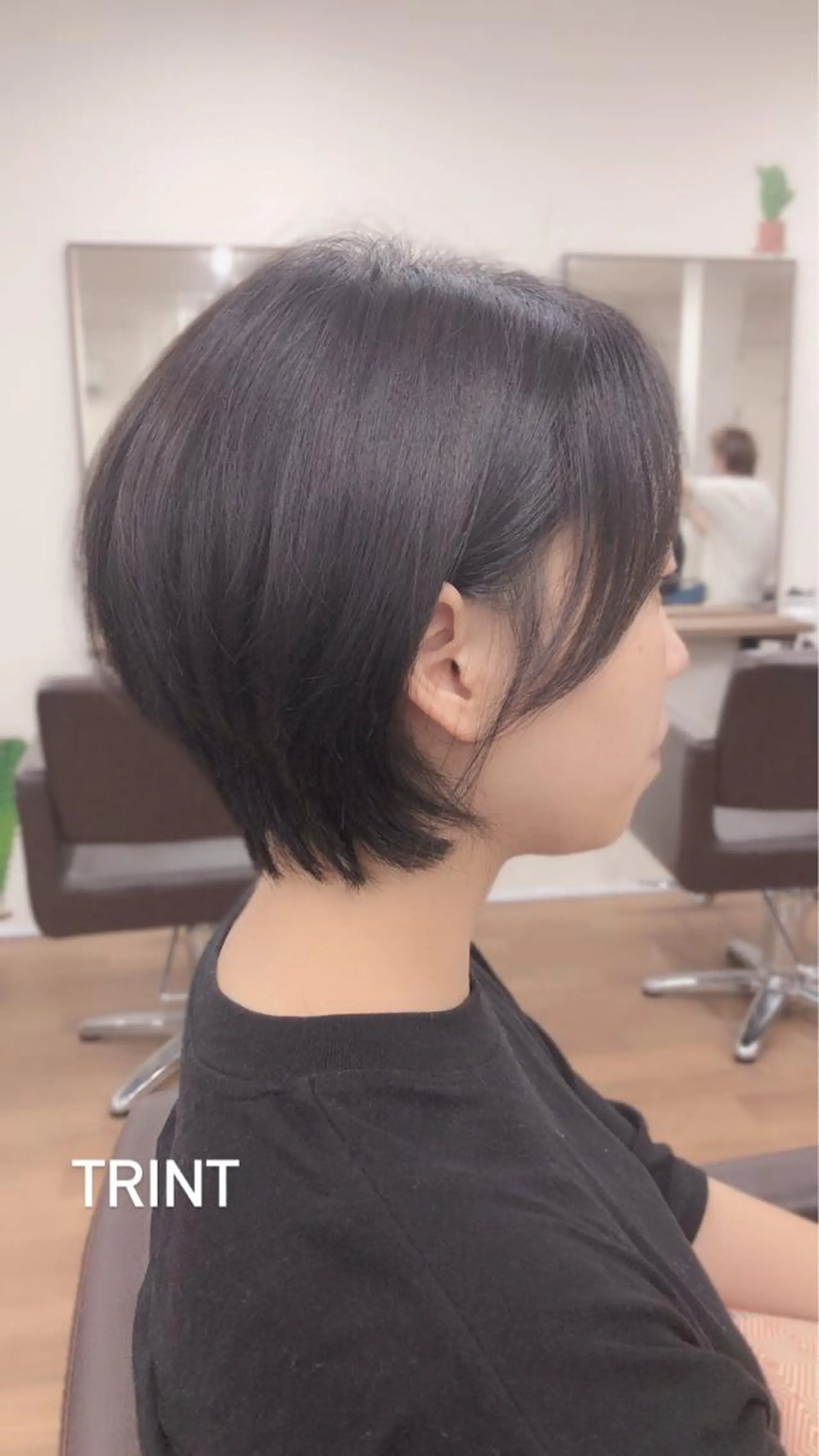 ショート カット ヘアカラー トリートメント 梅澤 由衣のヘアスタイル