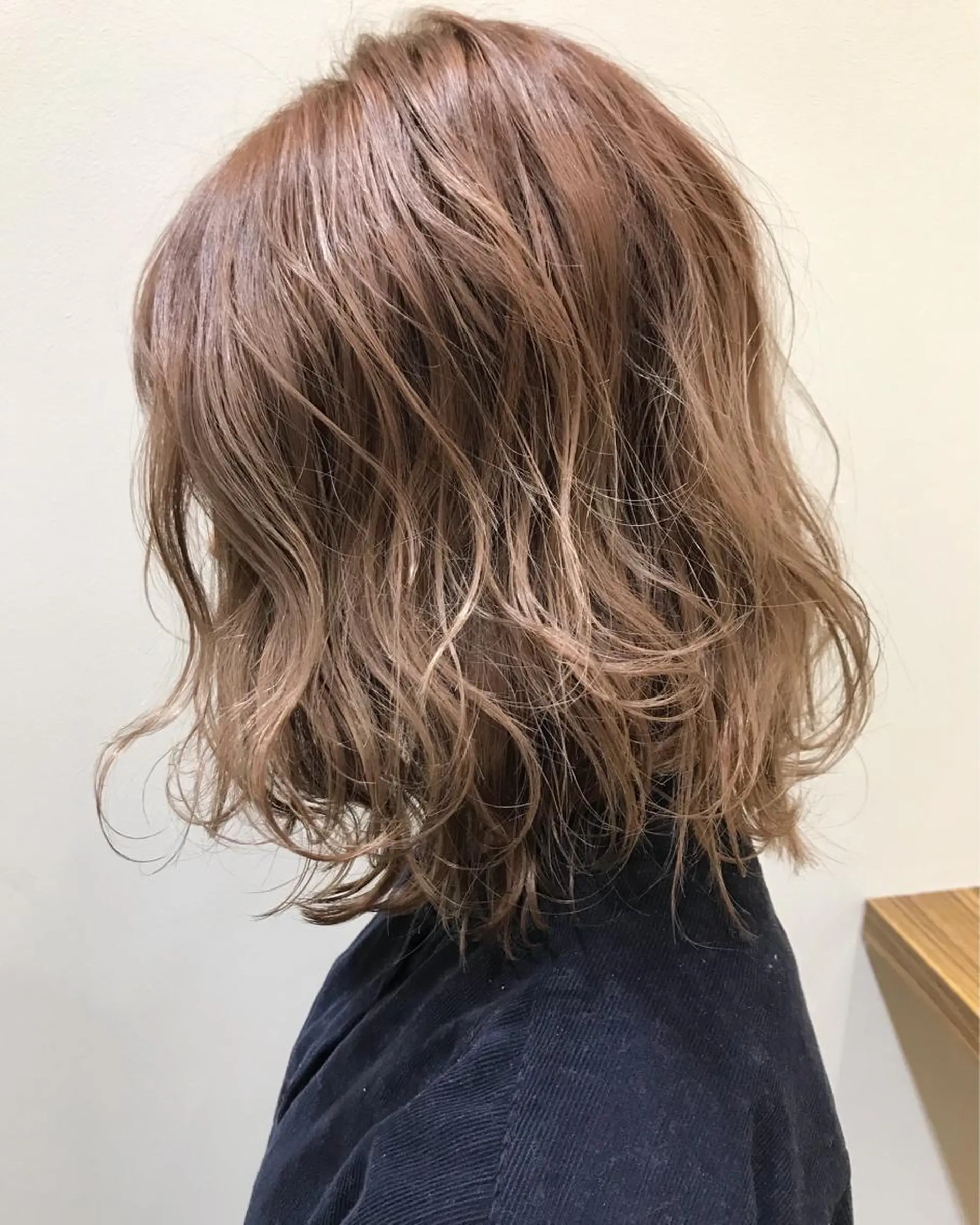 ミディアム カラー R-5 shonandai所属・🍋透け感カラー🍃 オリーブ🍐Kahoのヘアスタイル