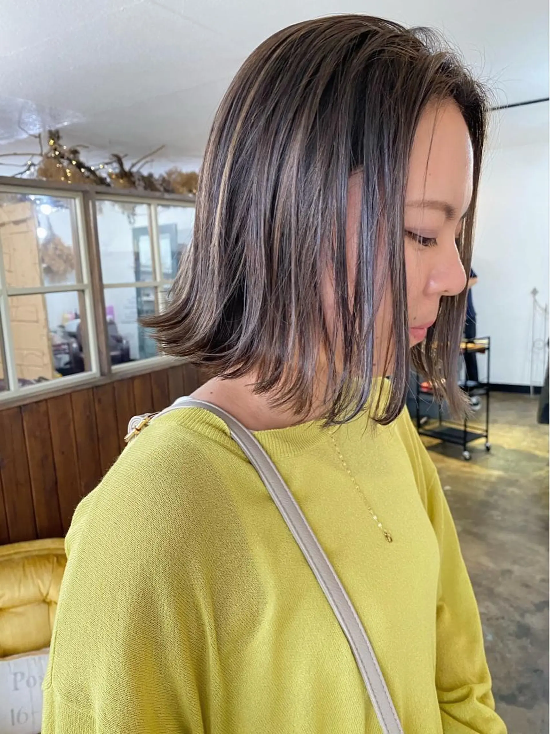 カラー ハイライトカラー 艶カラー🫧 MOMOYOのヘアスタイル