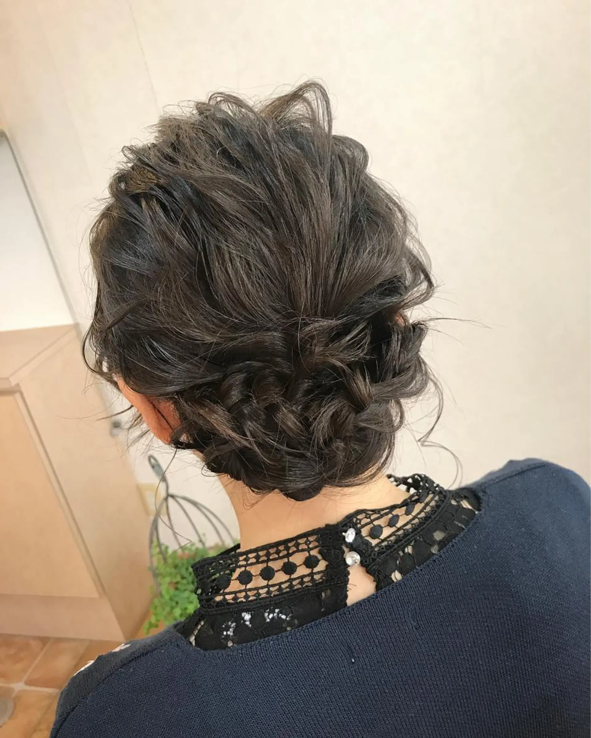 セミロング ヘアアレンジ ヘアセット 荒木 ひろかのヘアスタイル