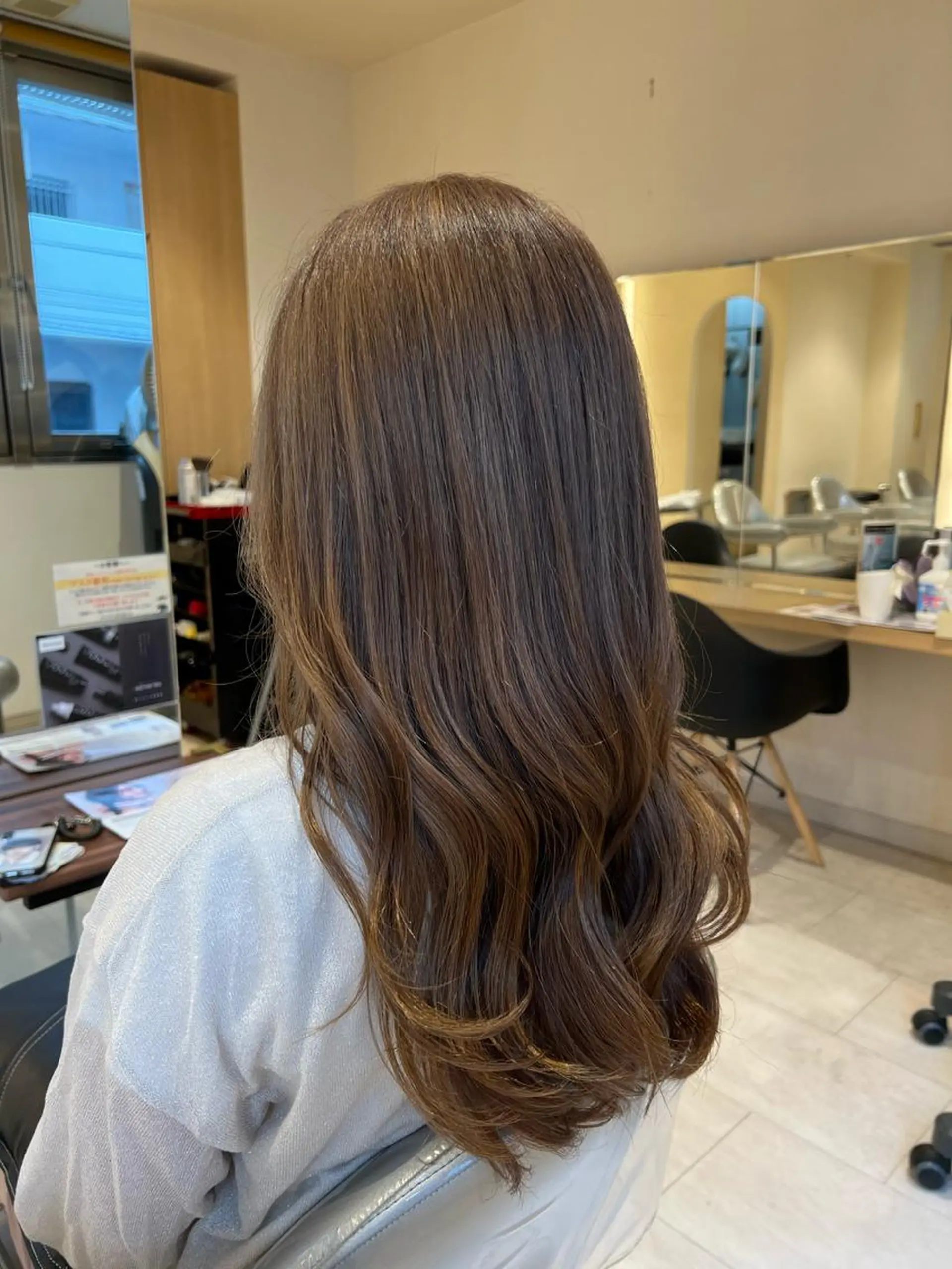 カラー 久永 菫のヘアスタイル