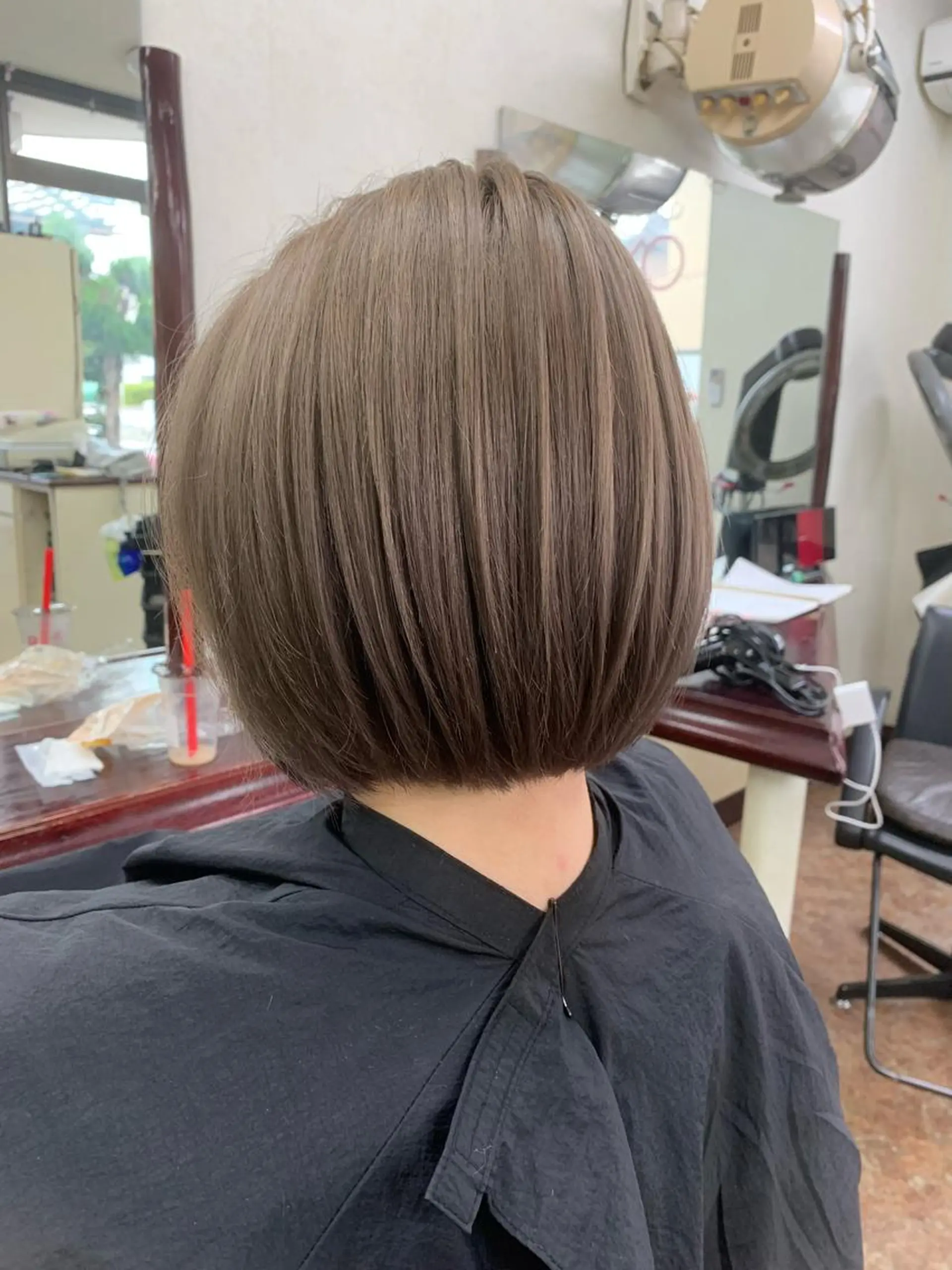 ショート カラー ブリーチ 透明感カラー グレージュ ハイトーンカラー 後藤 弓佳のヘアスタイル
