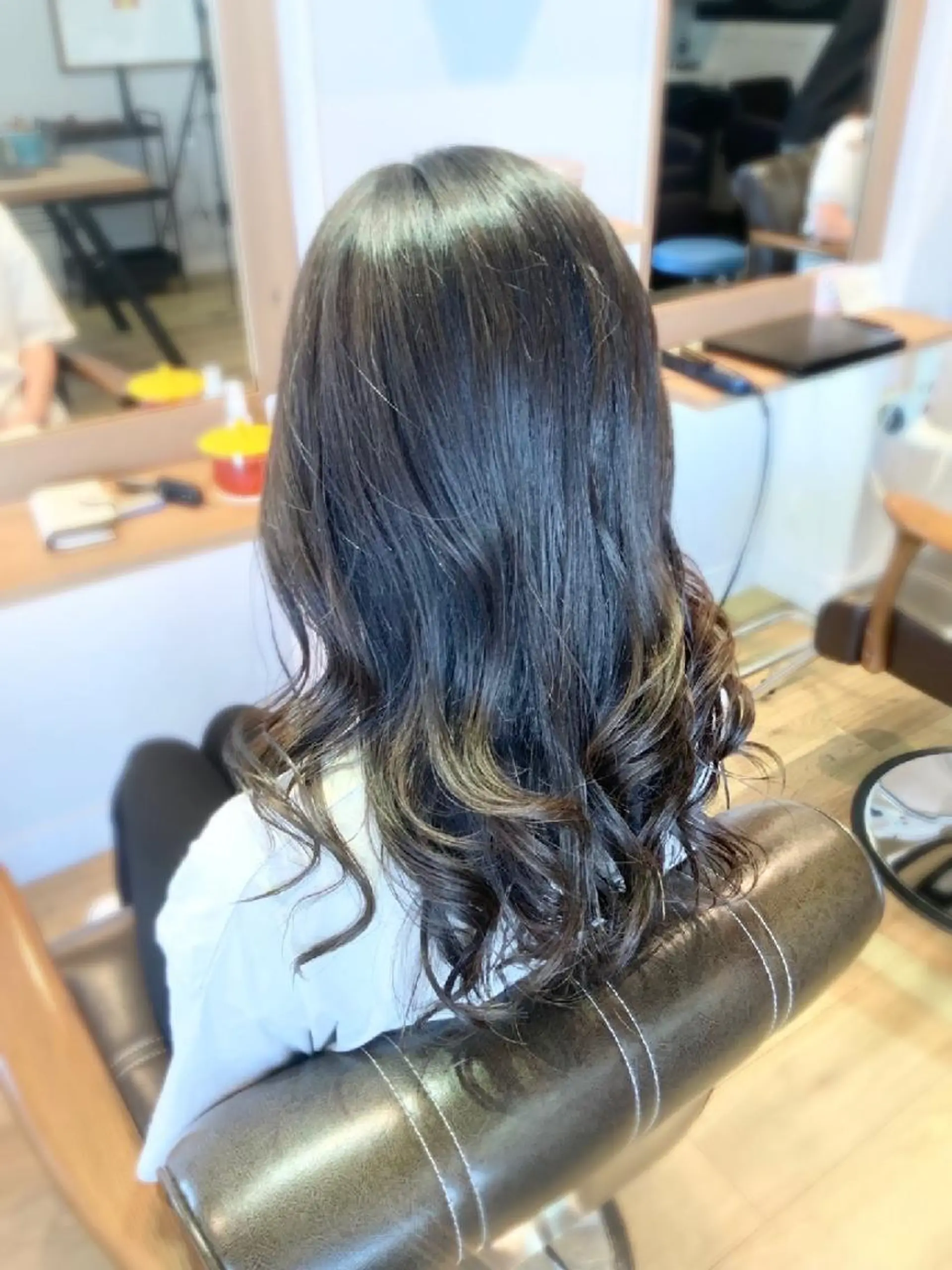 カラー グレージュ 堀 望美のヘアスタイル