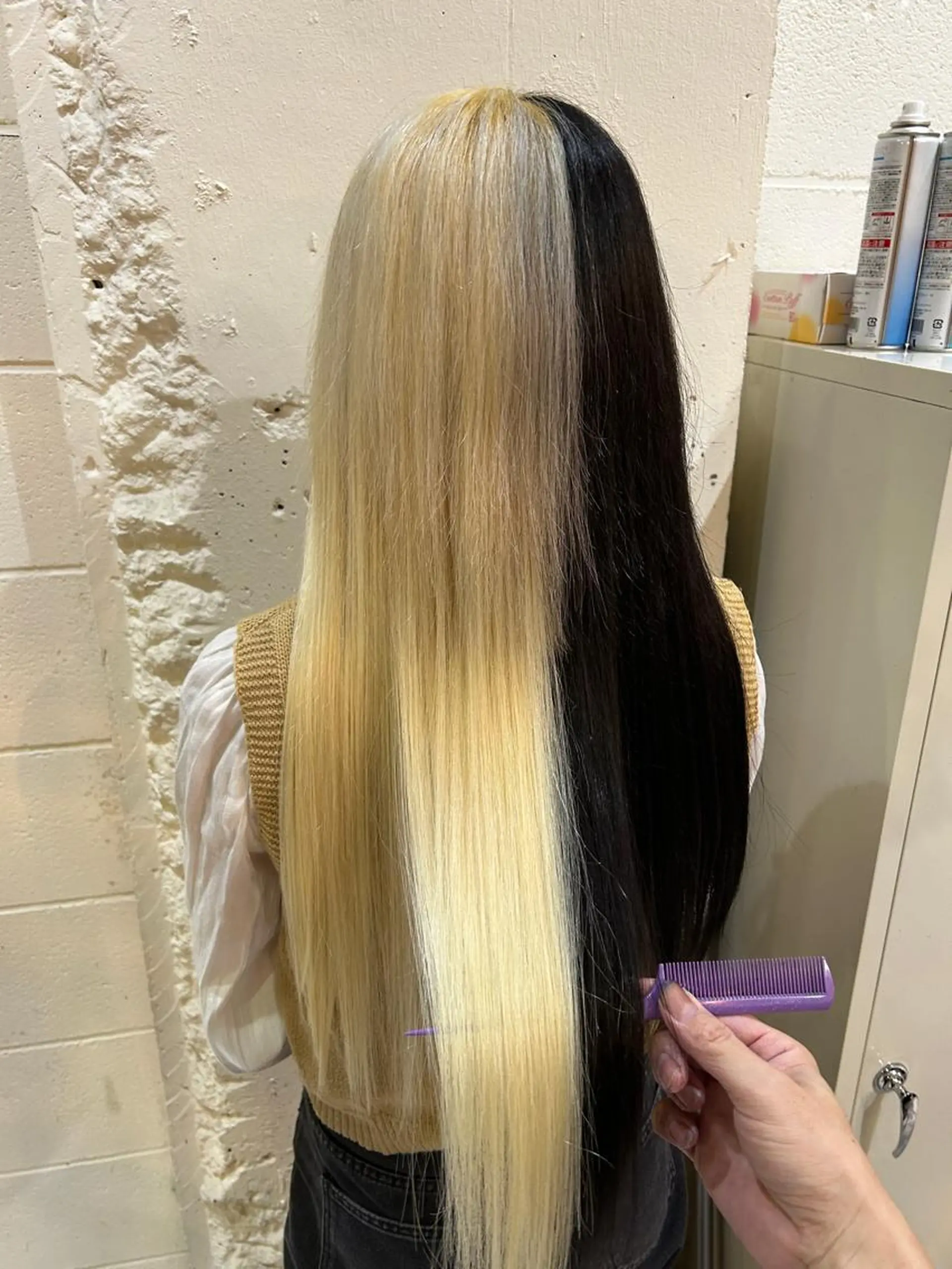ロング カラー sherry所属・イズ ミのヘアスタイル