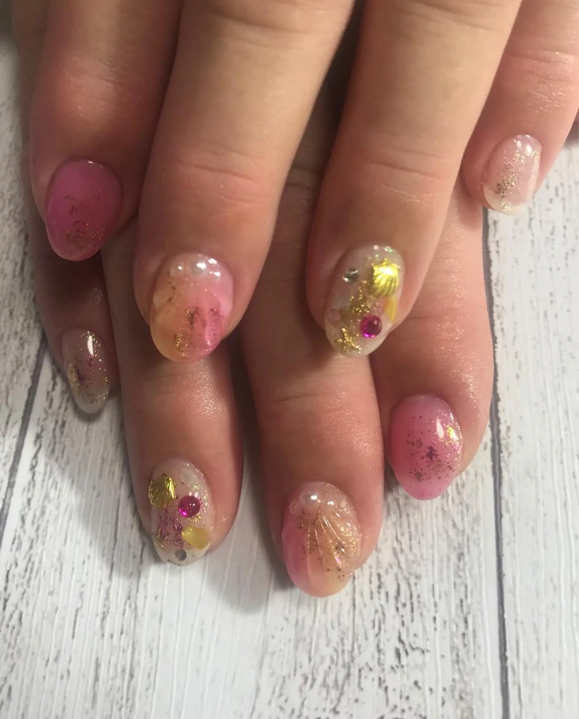 ネイル ハンドネイル NAIL Nutsのネイルデザイン