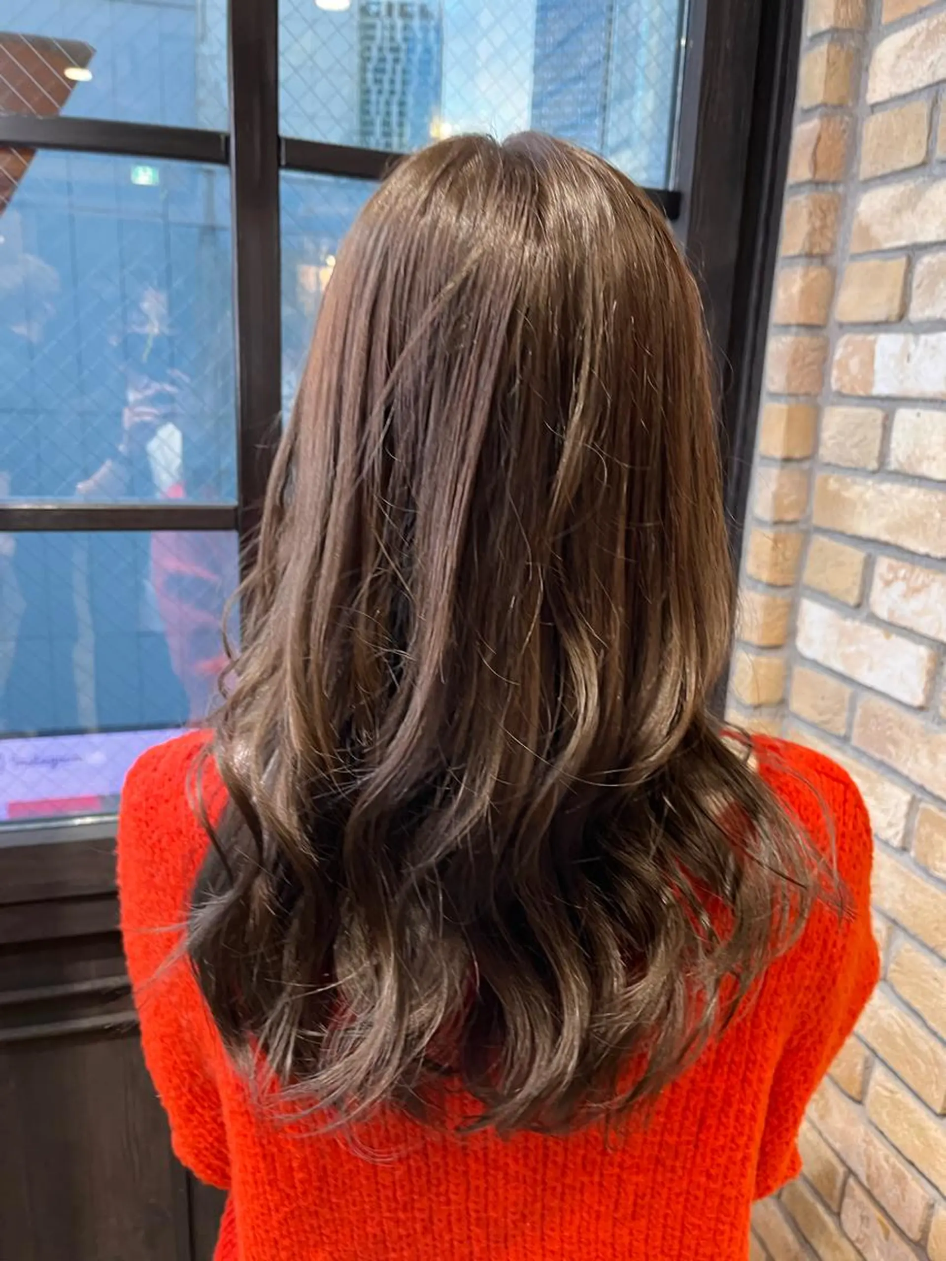 セミロング カラー グレージュ ミルクティーグレージュ カット ヘアカラー トリートメント Monan渋谷所属・Monan渋谷 YUUKIのヘアスタイル
