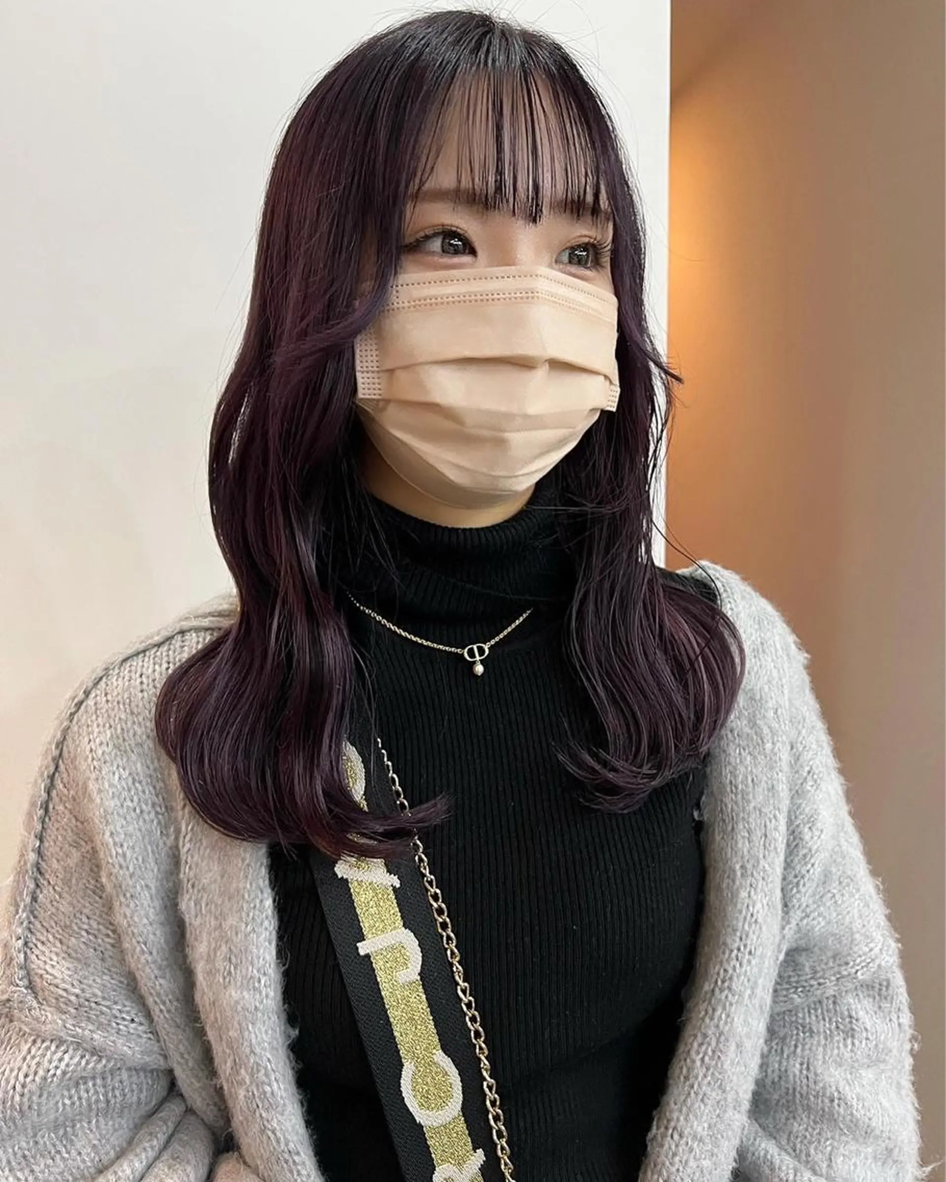 セミロング カラー 切りっぱなしボブ/ ブリーチカラー/大塚のヘアスタイル