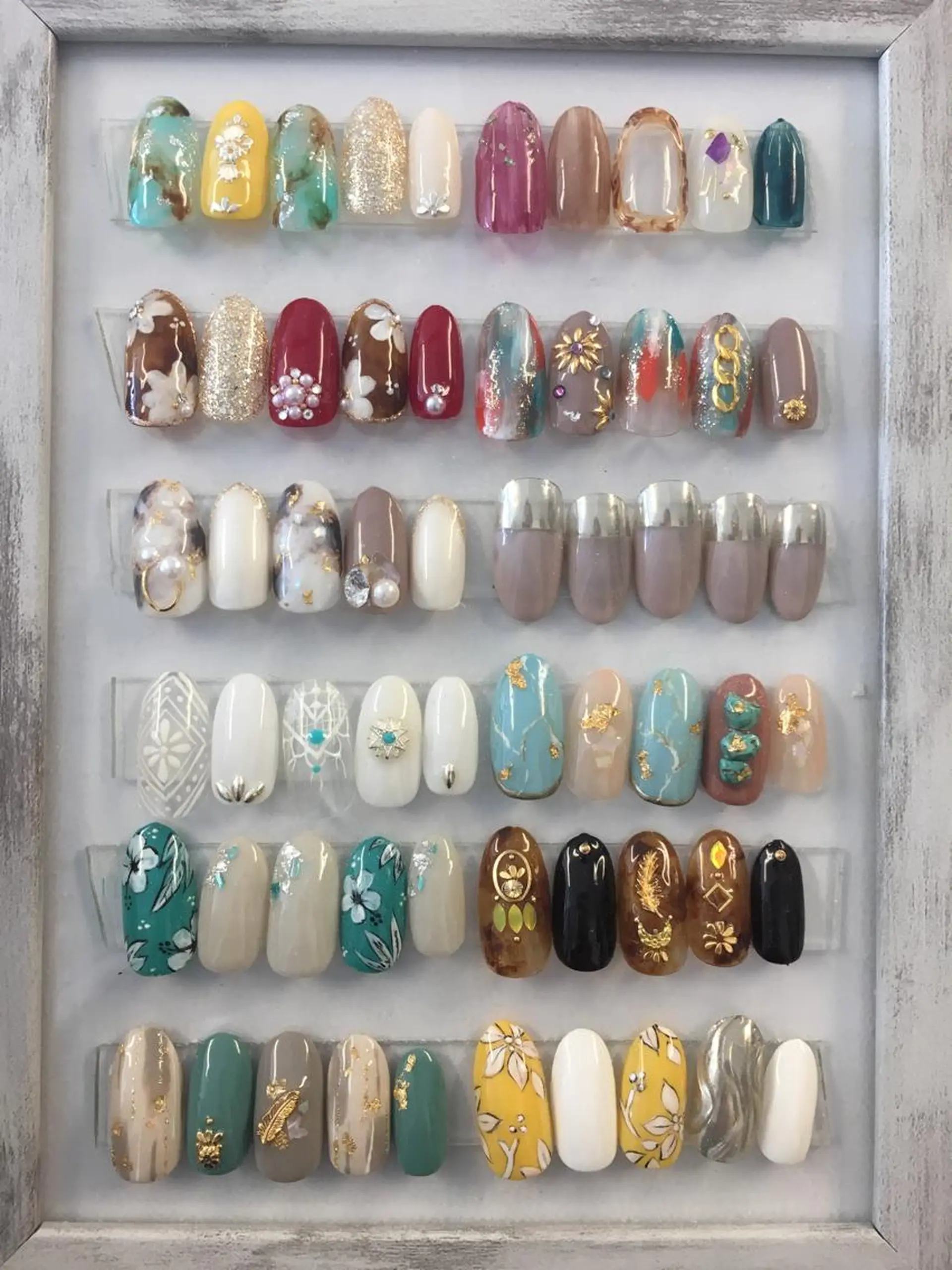 ネイル SHINE NAILのネイルデザイン