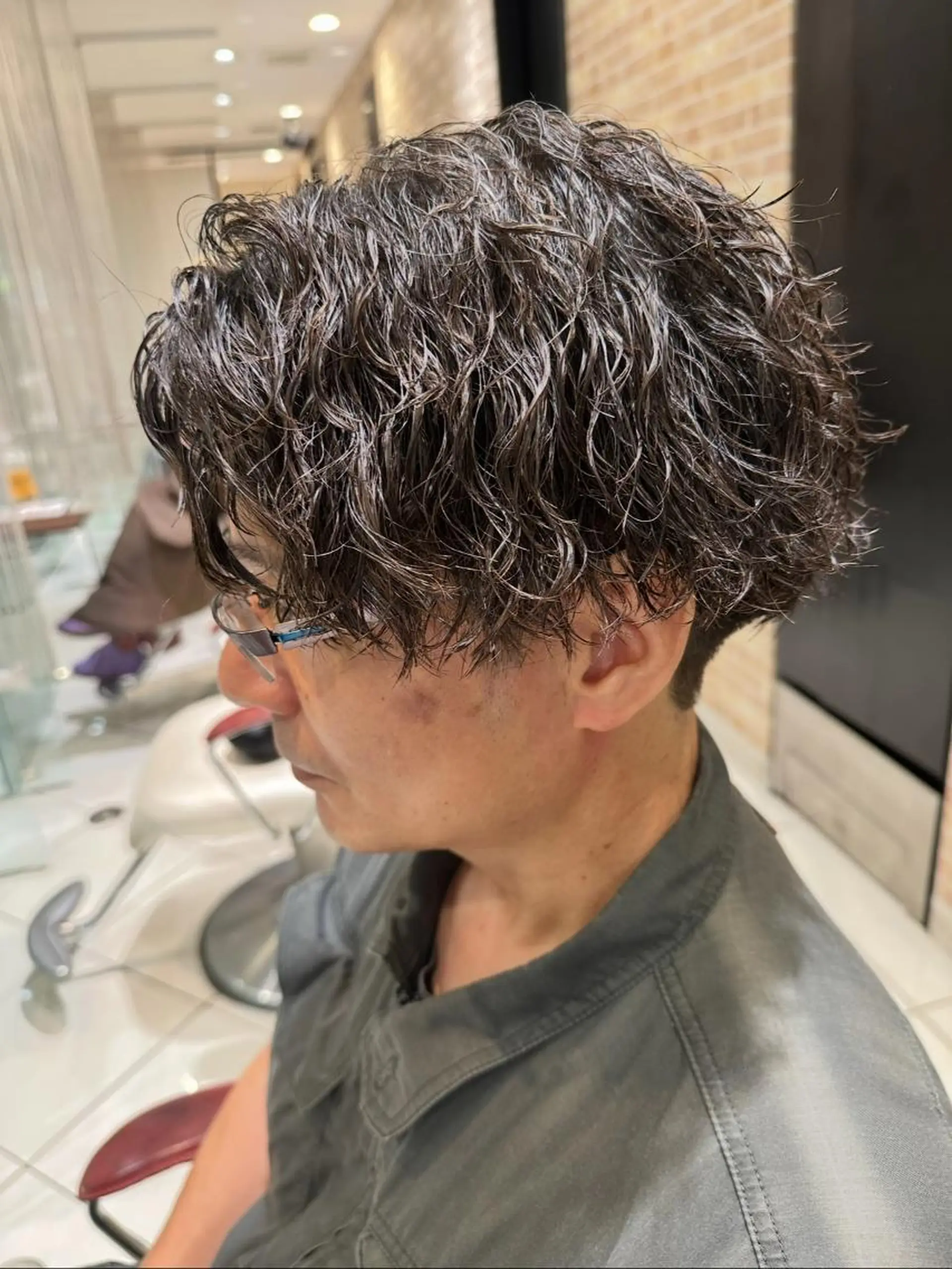 ショート パーマ メンズ ヘアアレンジ フェザーパーマ メンズパーマ ニュアンスパーマ カット パーマ トリートメント ヘッドスパ ヘアセット 💈メンズ特化 美容師サキ💈のヘアスタイル