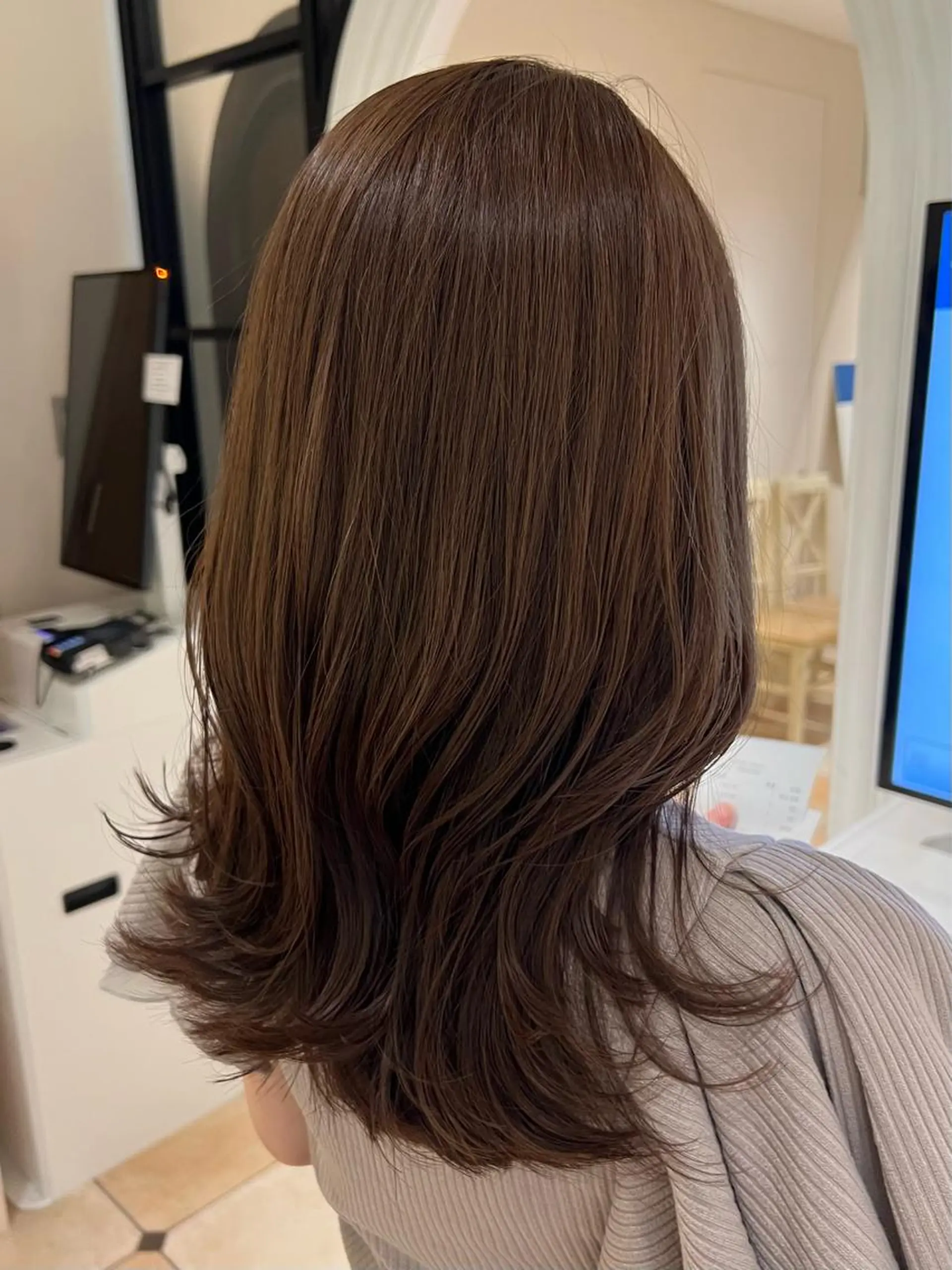 セミロング くびれヘア 髪質改善 縮毛矯正 カット ヘアカラー トリートメント 🧡くびれヘア/前髪 顔周り🧡久原結衣のヘアスタイル