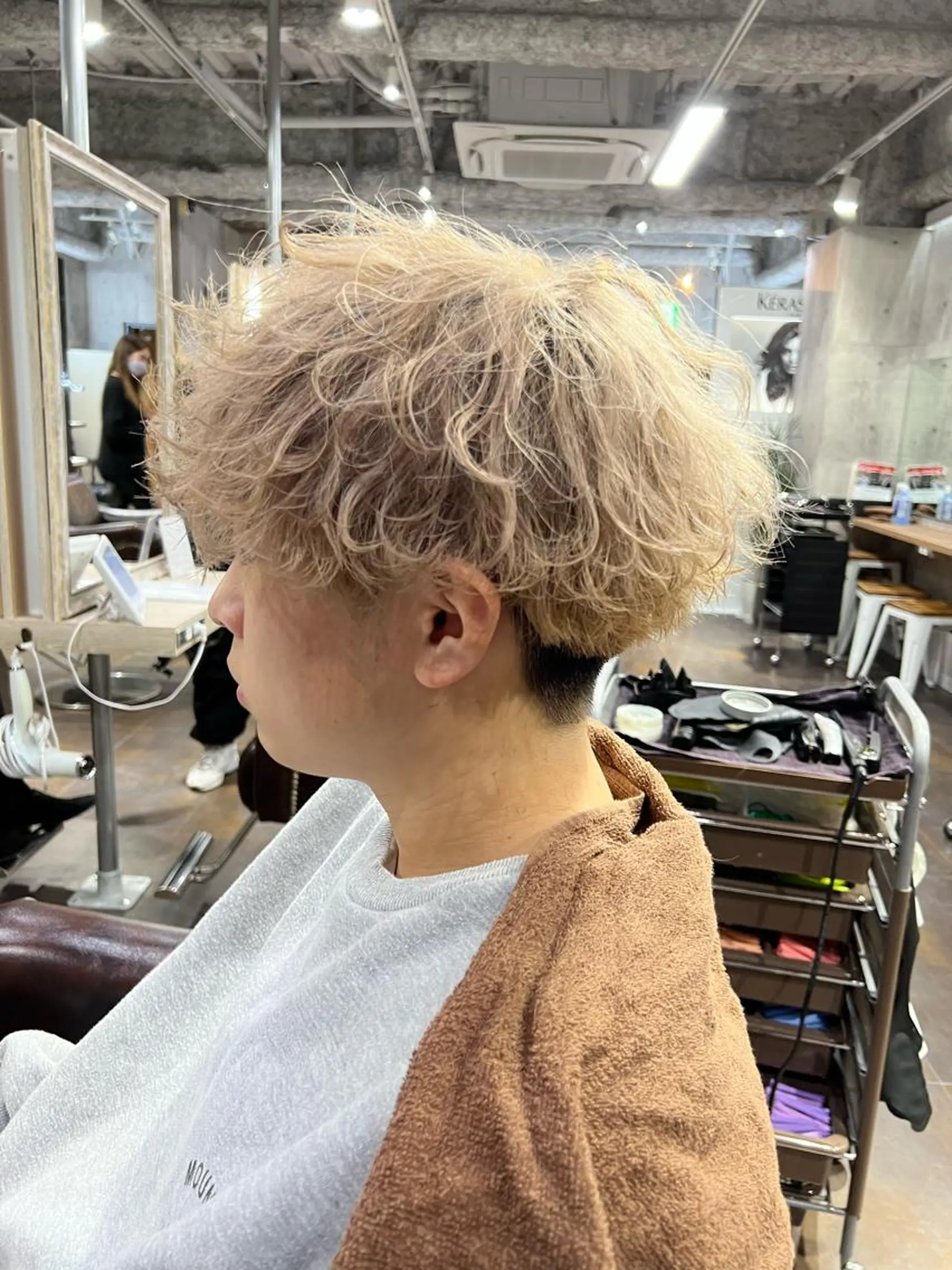 メンズ メンズブリーチ カット ヘアカラー 👑再現性◎カット＆ パーマ Yuto🌀のヘアスタイル