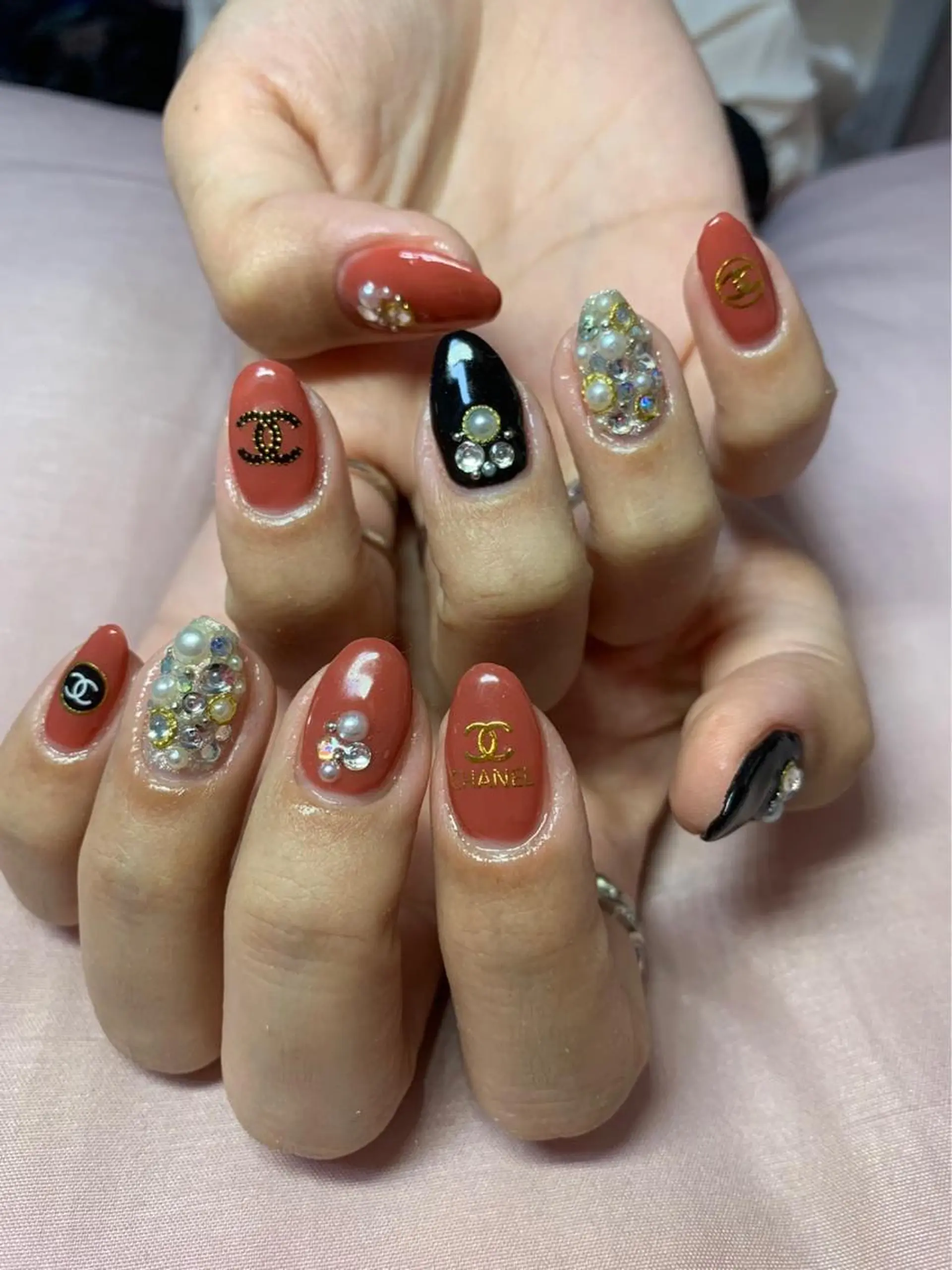 ネイル ハンドネイル フットネイル nailsalon momoのネイルデザイン