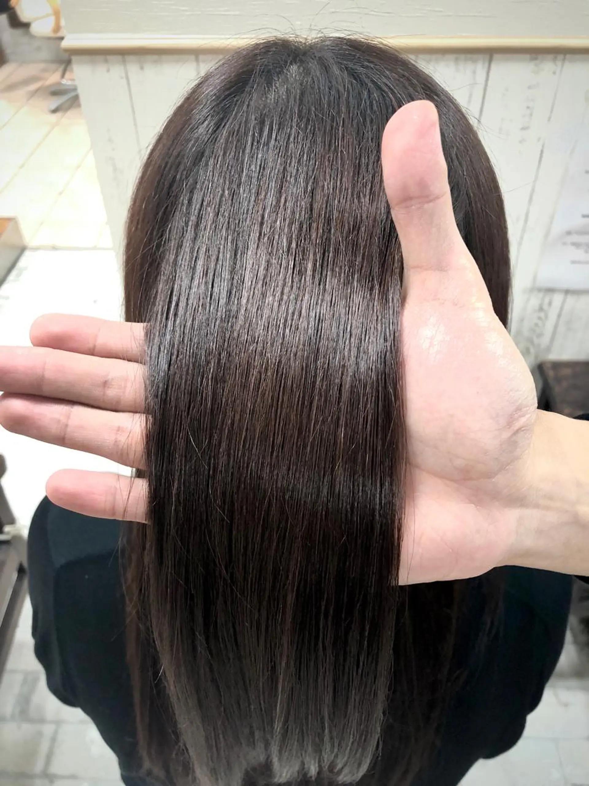 セミロング カラー 髪質改善 トリートメント 中塚 達之のヘアスタイル