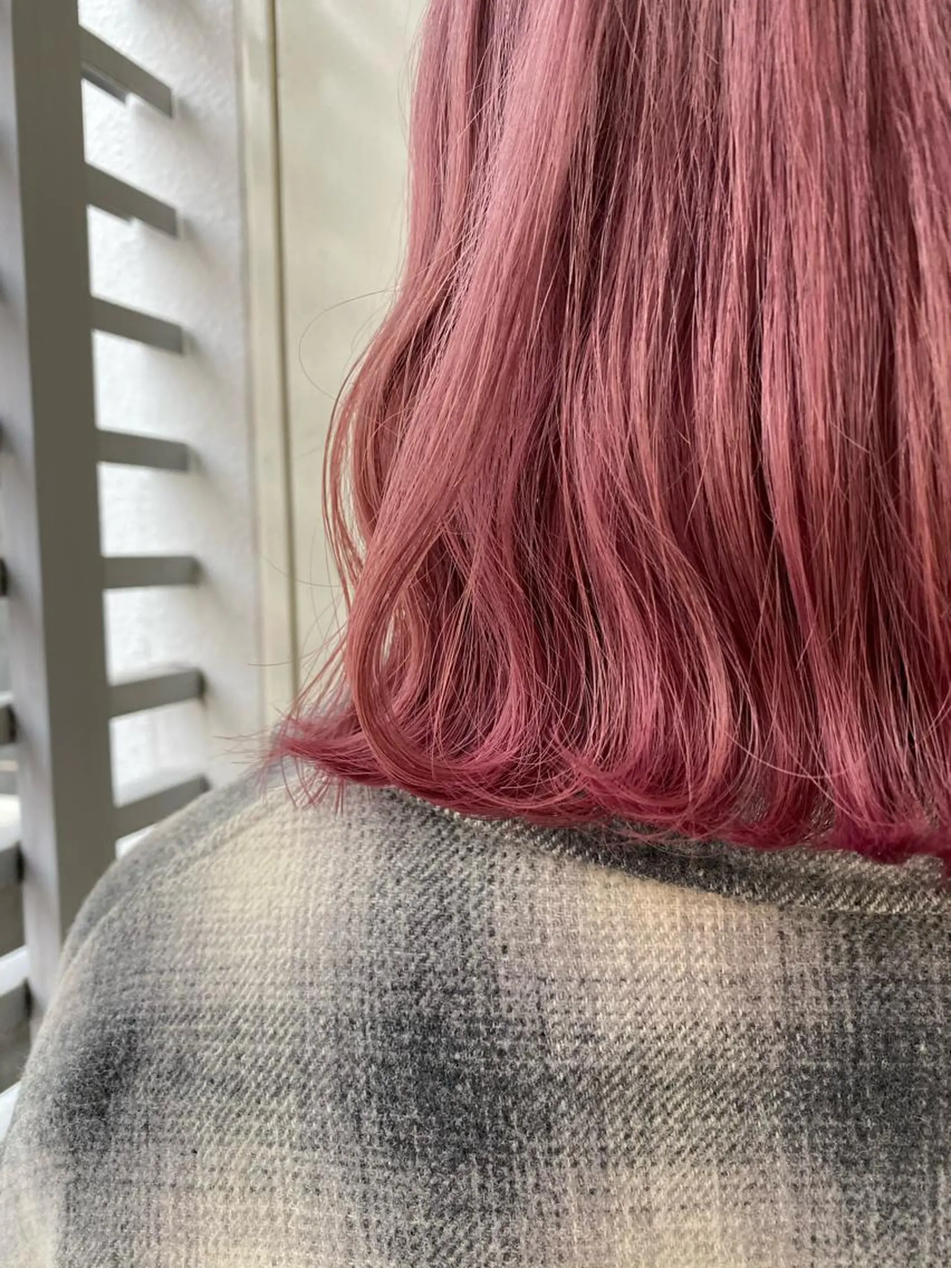 ミディアム カラー ANNA /艶髪/ハイトーンのヘアスタイル